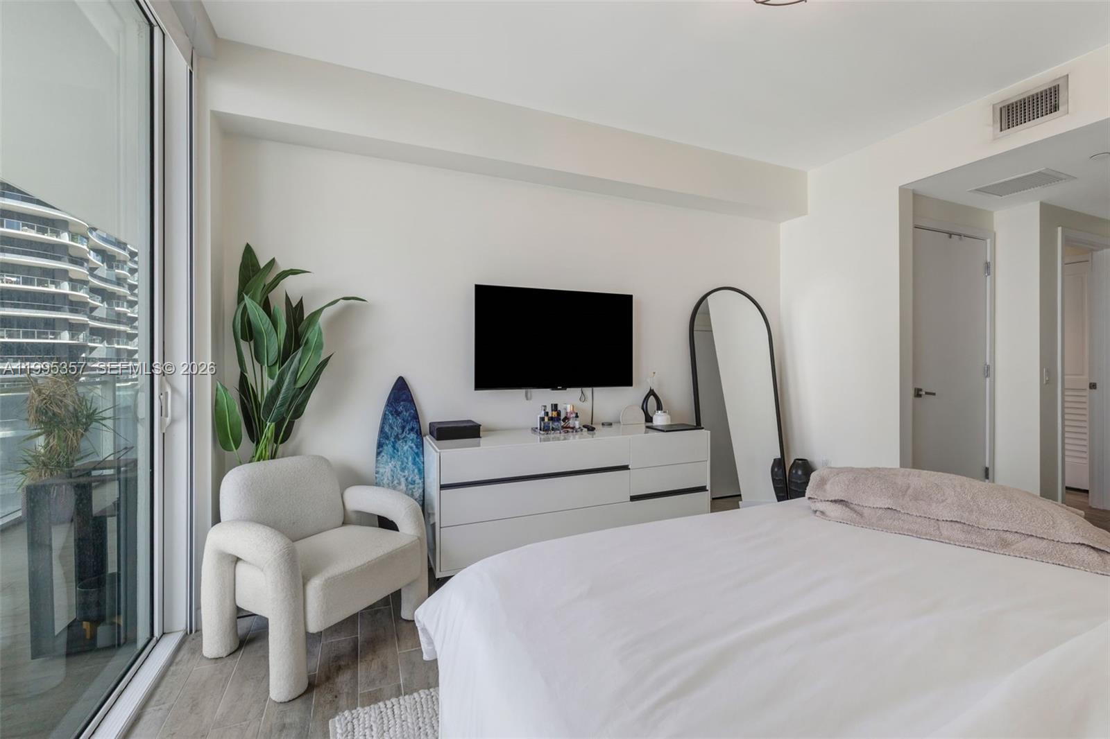 1080 Brickell Ave # 1909