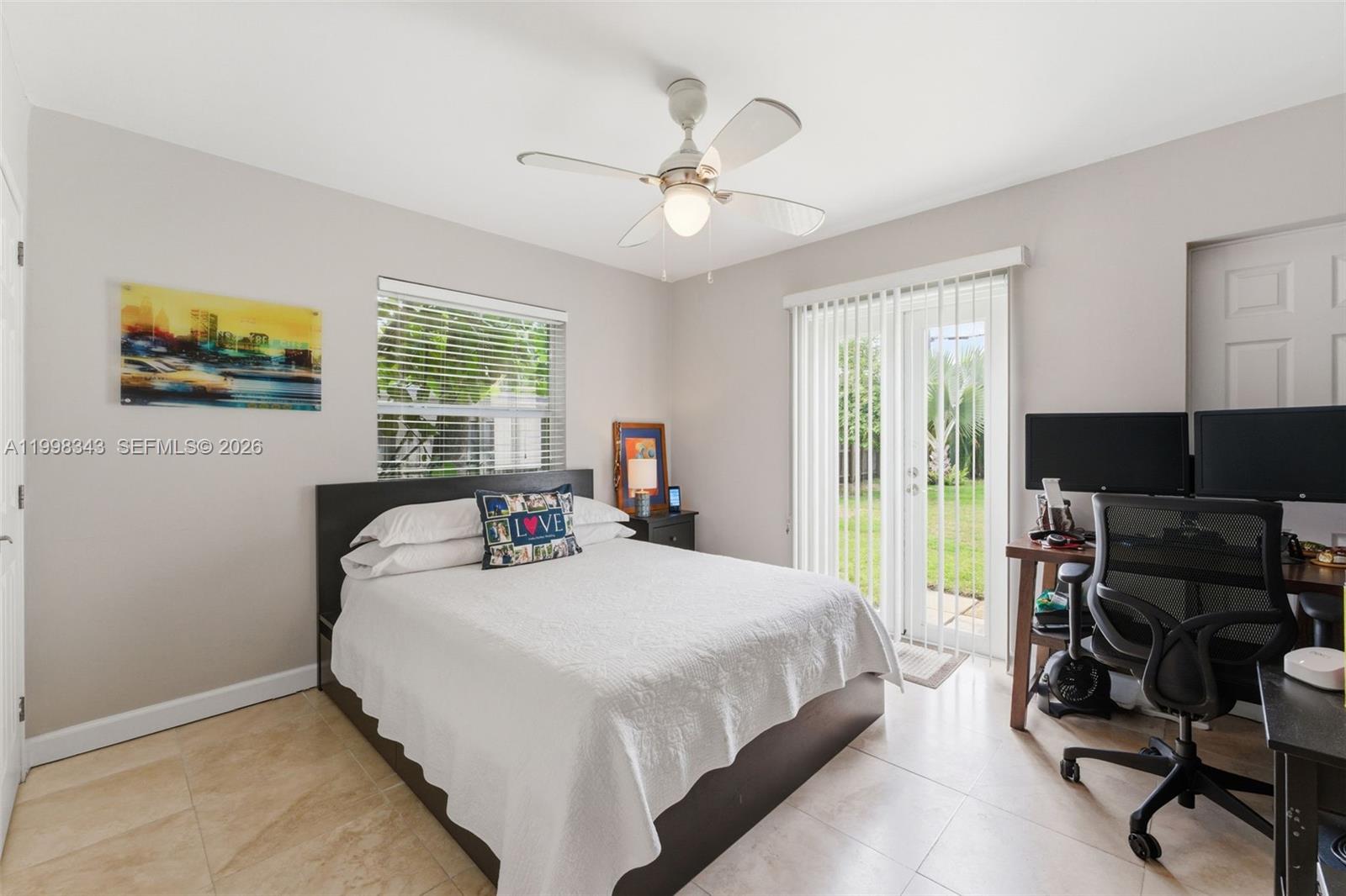 704 SW 14th St