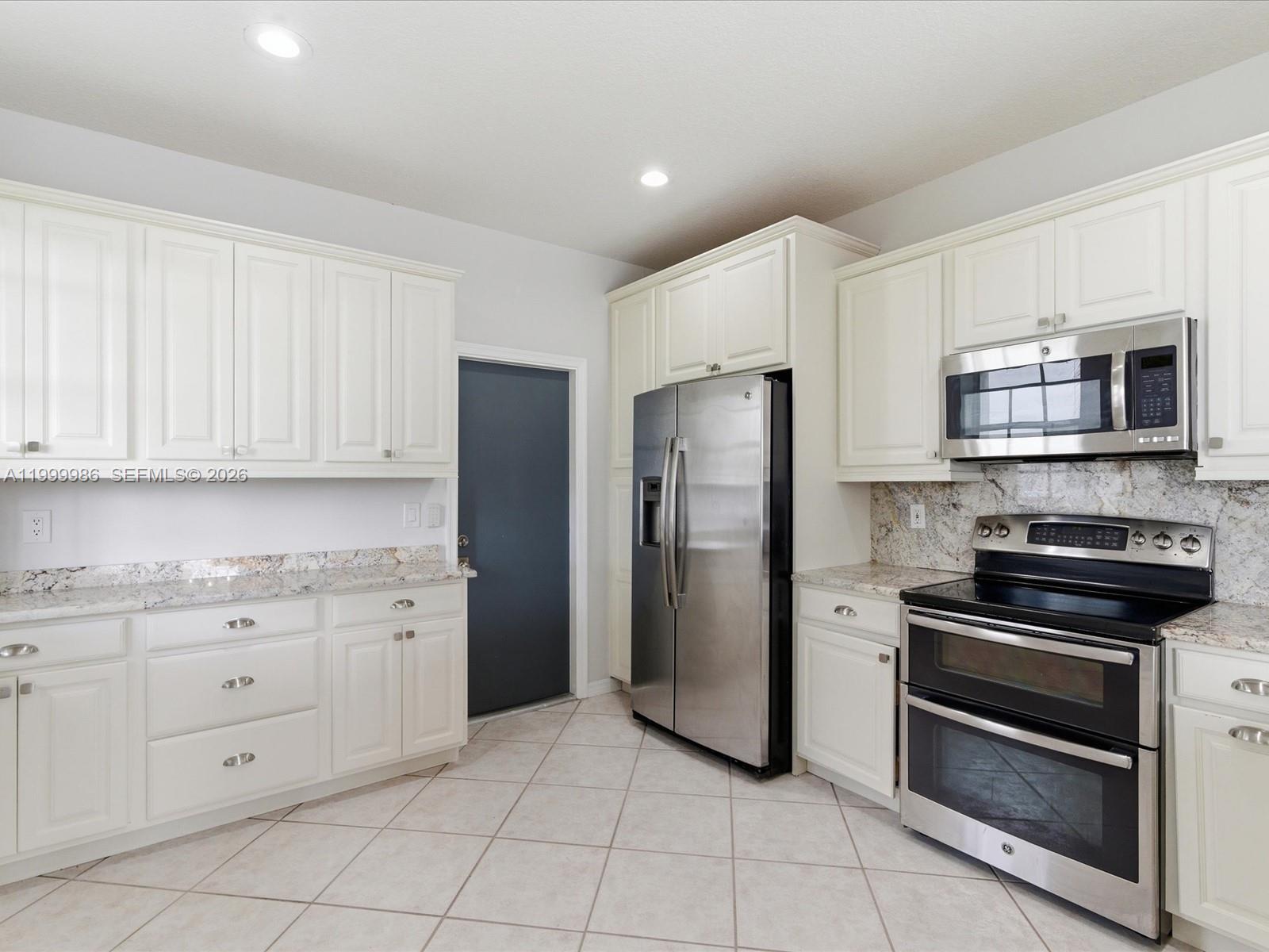 3776 San Simeon Cir
