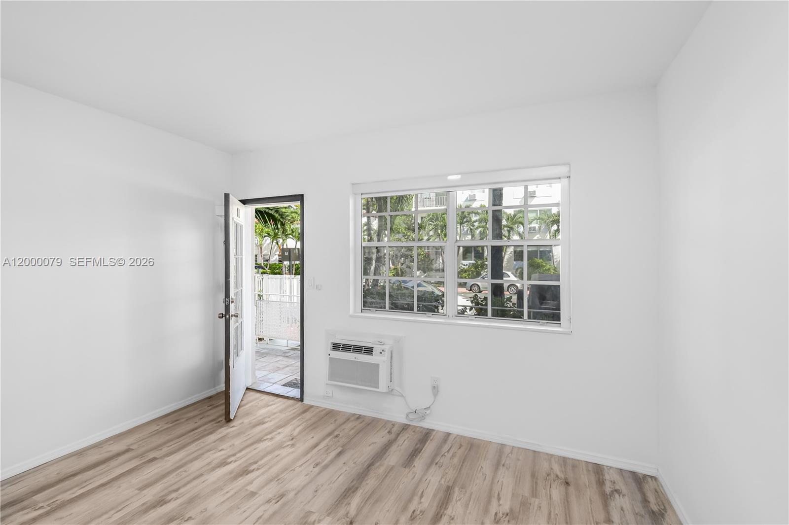 717 Espanola Way # 110