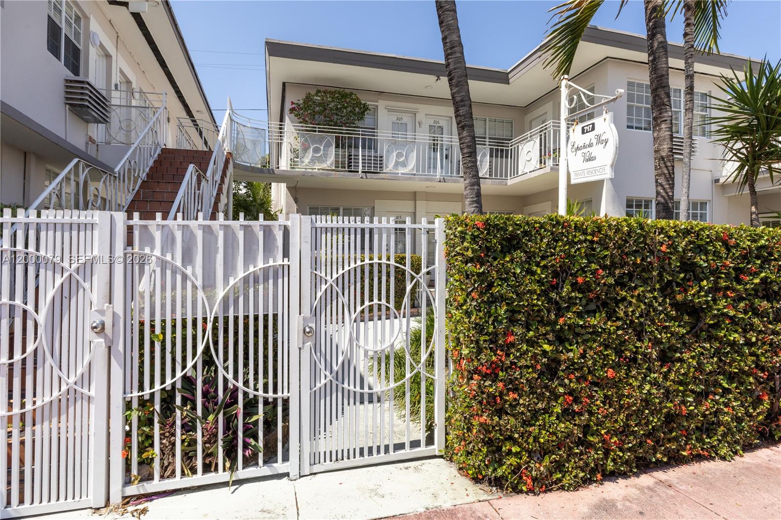 717 Espanola Way # 110