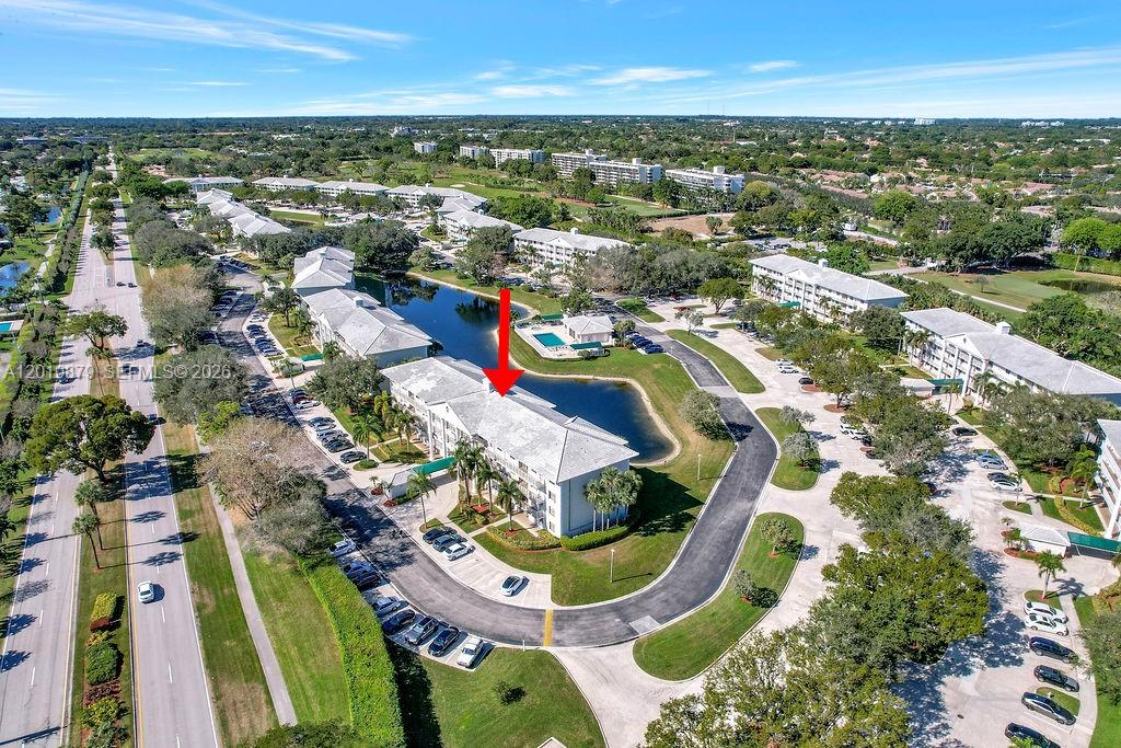 6049 Balboa Cir # 302