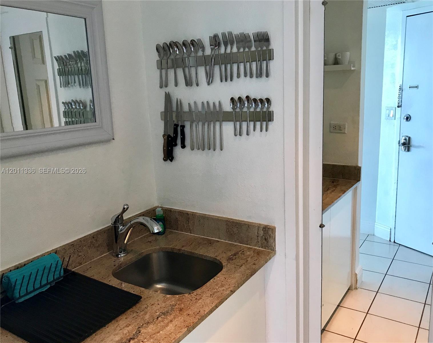 5445 Collins Ave # 530