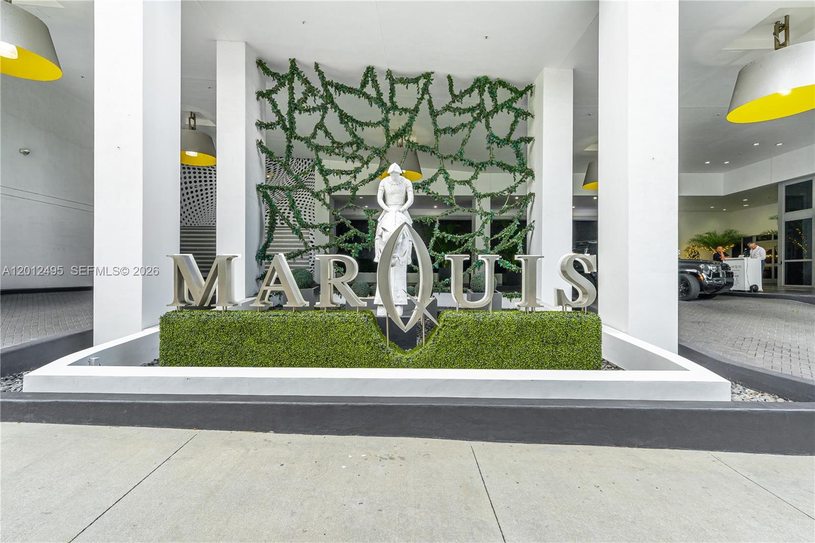 1100 Biscayne Blvd # 5702