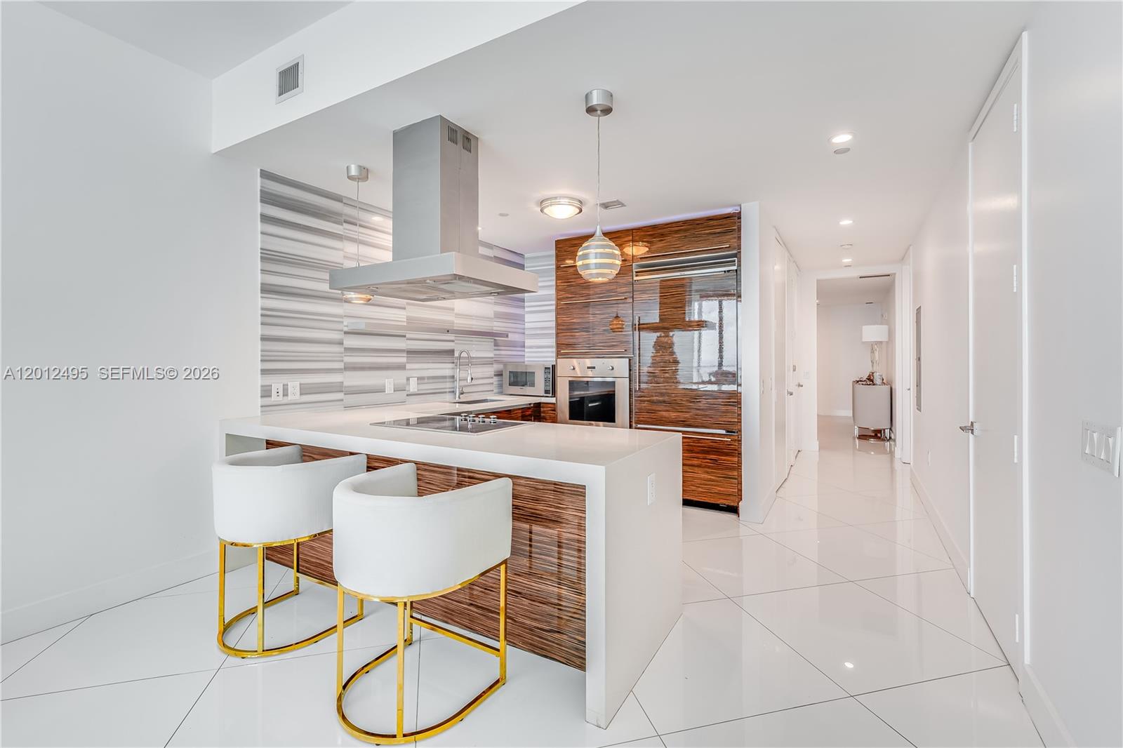 1100 Biscayne Blvd # 5702