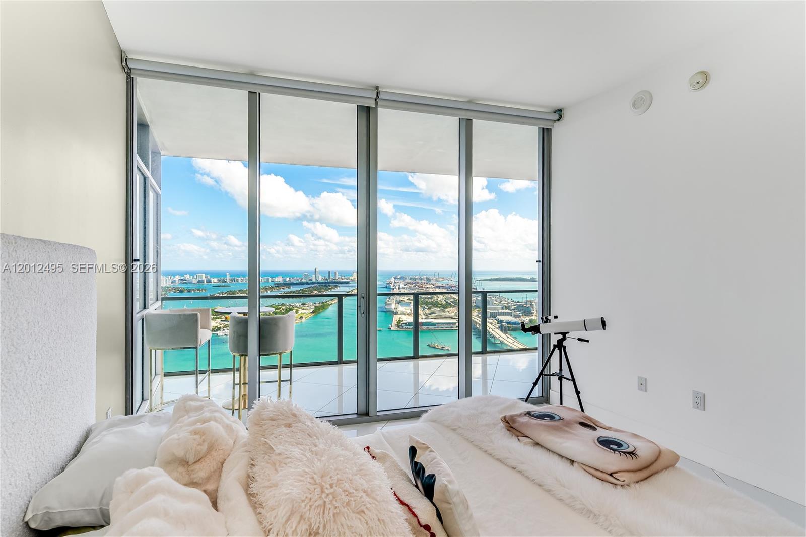 1100 Biscayne Blvd # 5702