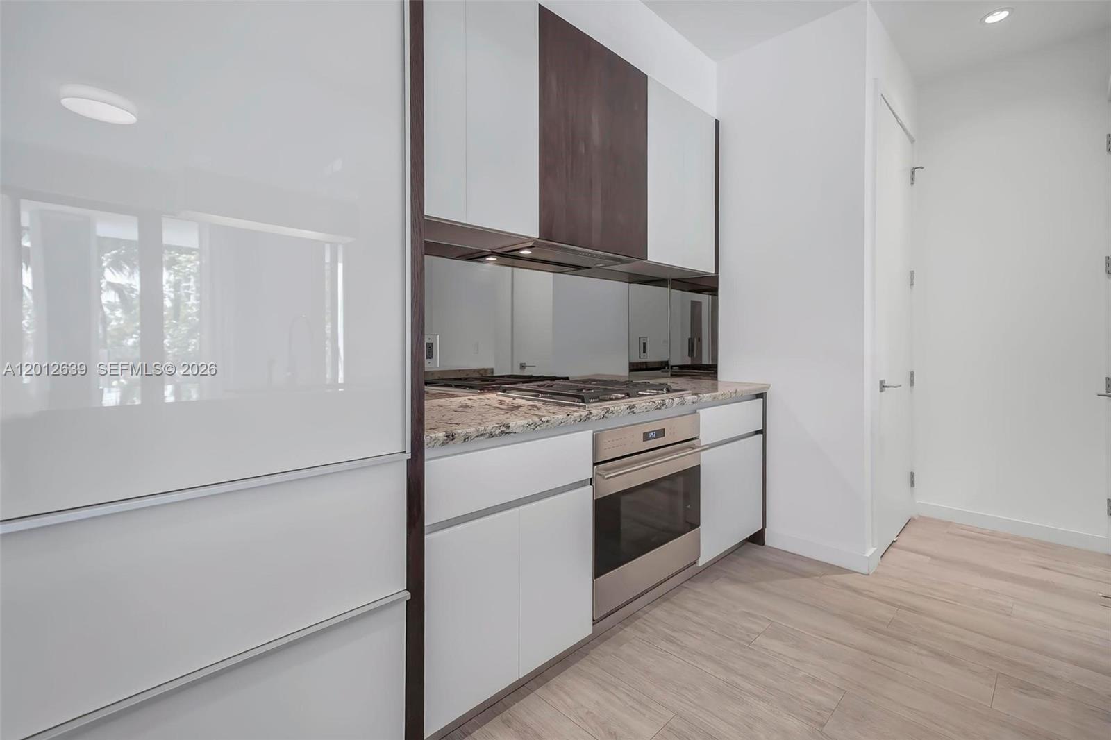 2831 S Bayshore Dr # 402