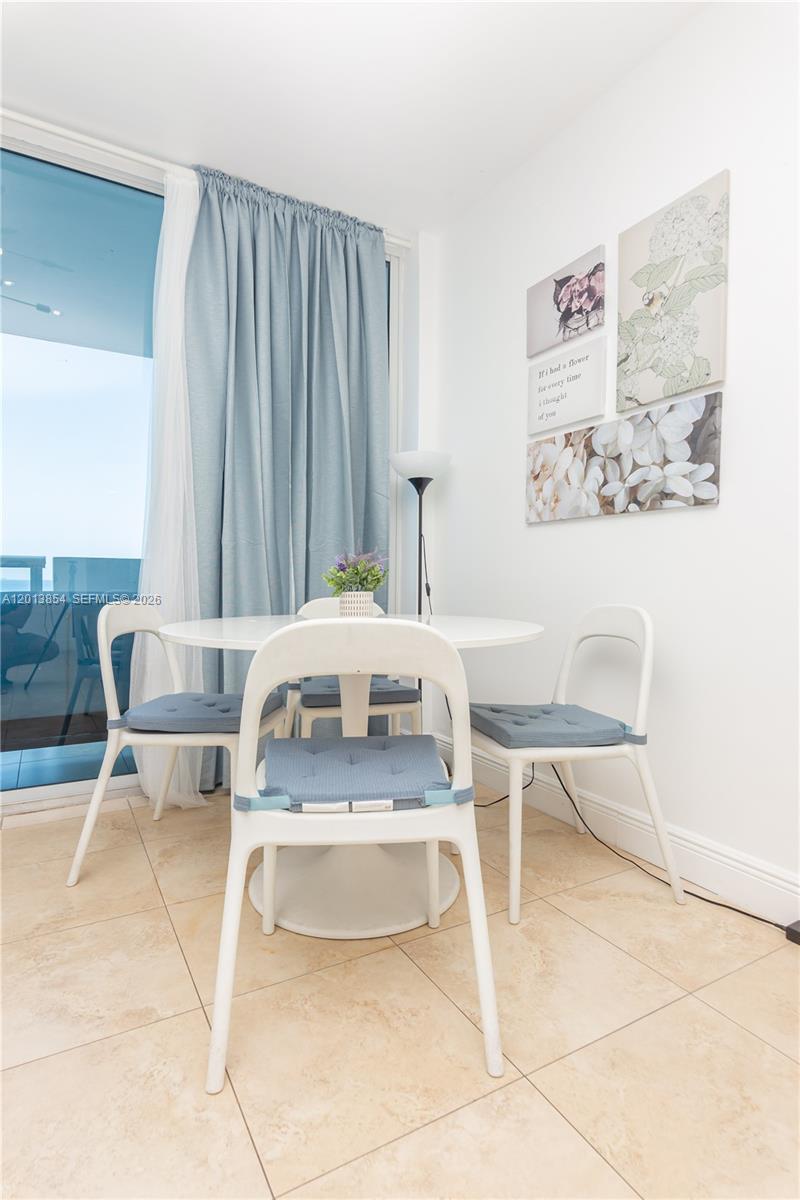 5445 Collins Ave # 627