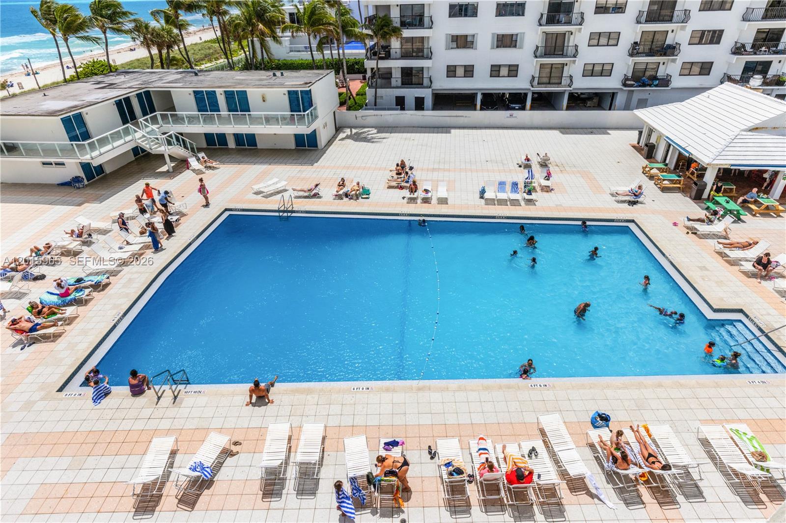 5445 Collins Ave # 1606
