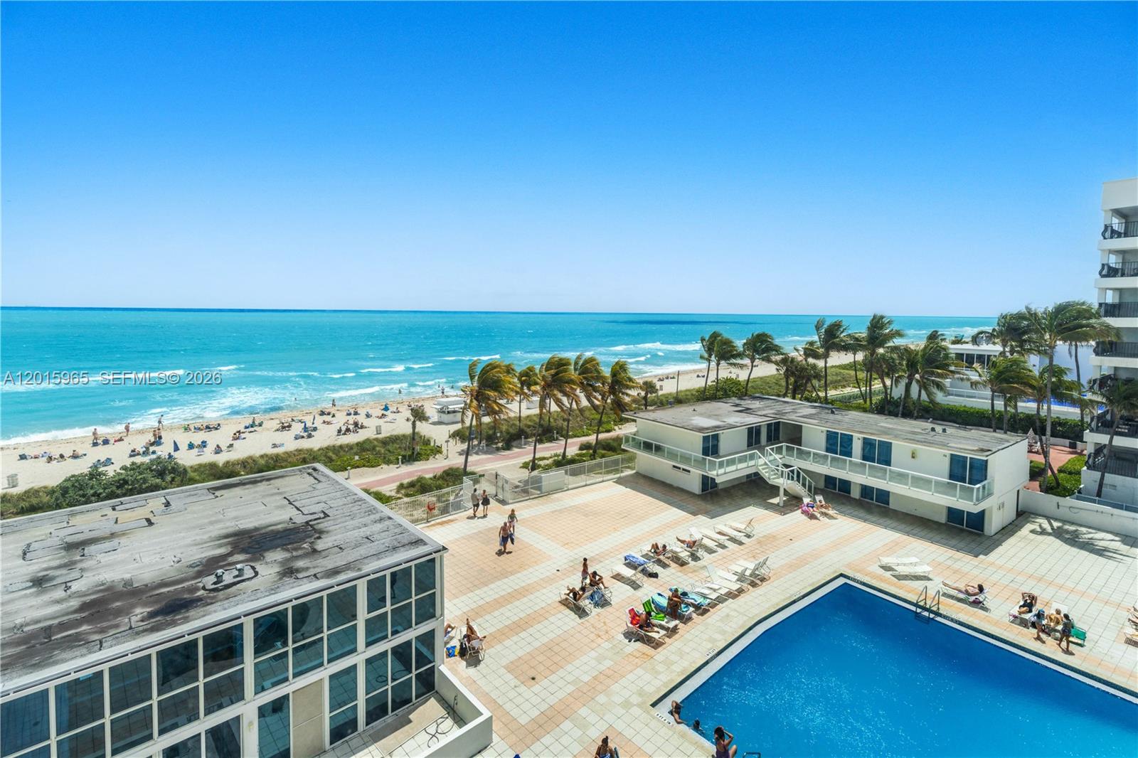 5445 Collins Ave # 1606
