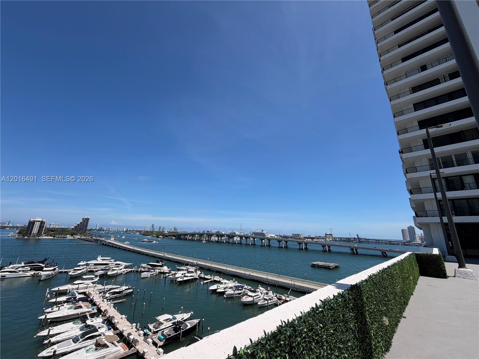 555 NE 15th St # 19E