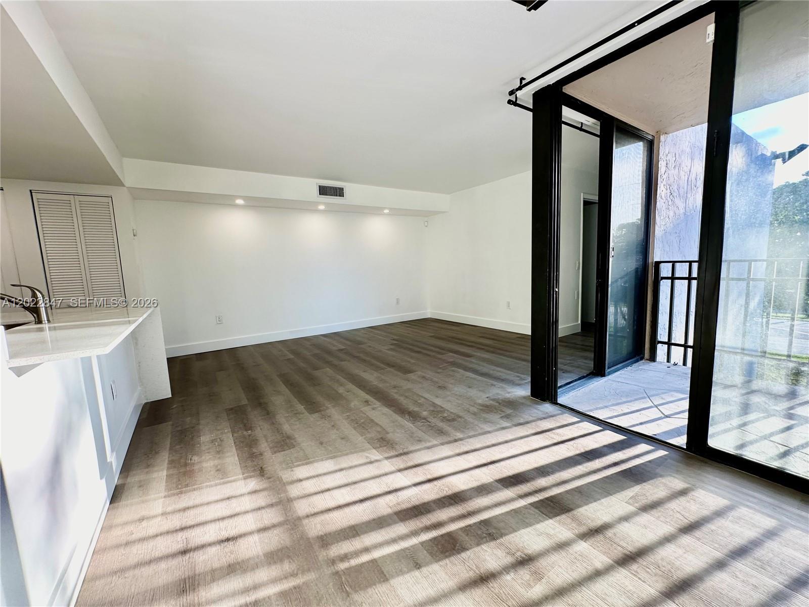 3561 SW 117 Ave # 408 Unit: 7-408
