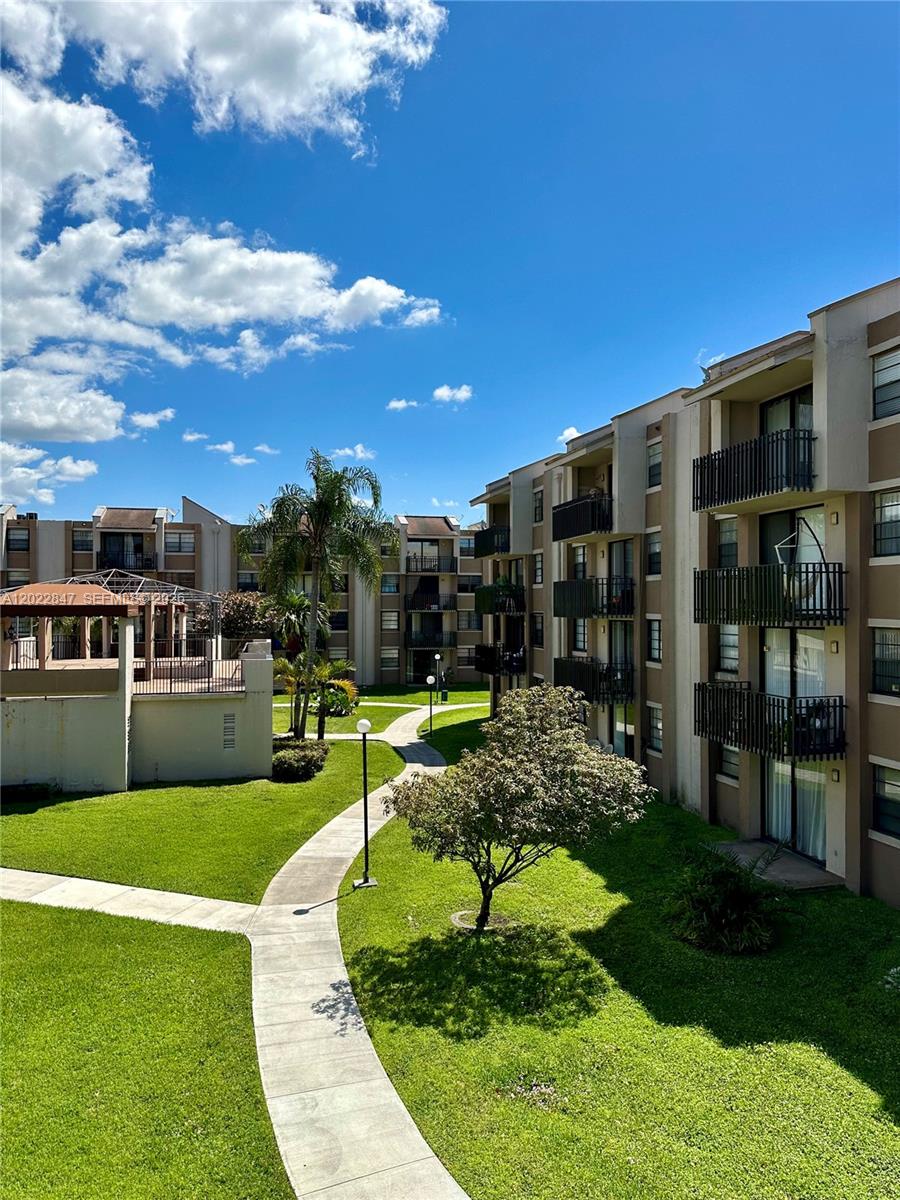 3561 SW 117 Ave # 408 Unit: 7-408