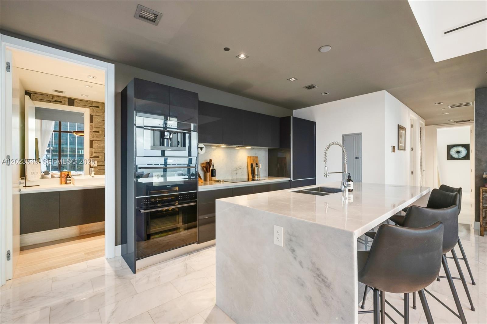 1451 Brickell Ave # 4304