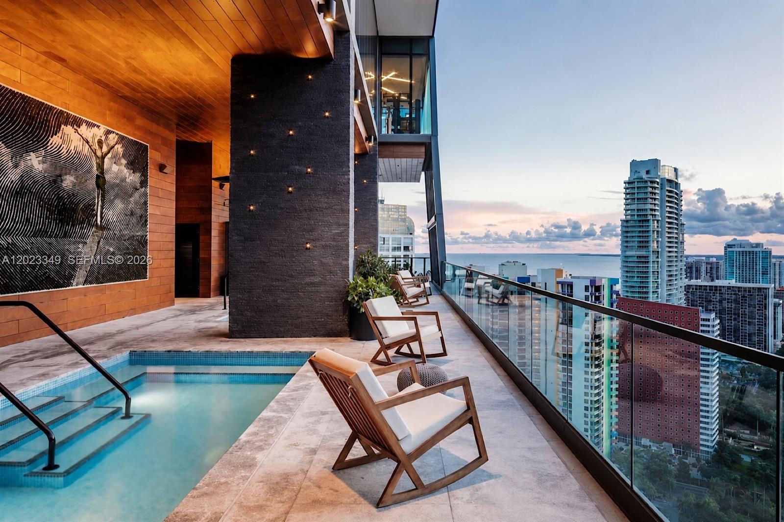 1451 Brickell Ave # 4304