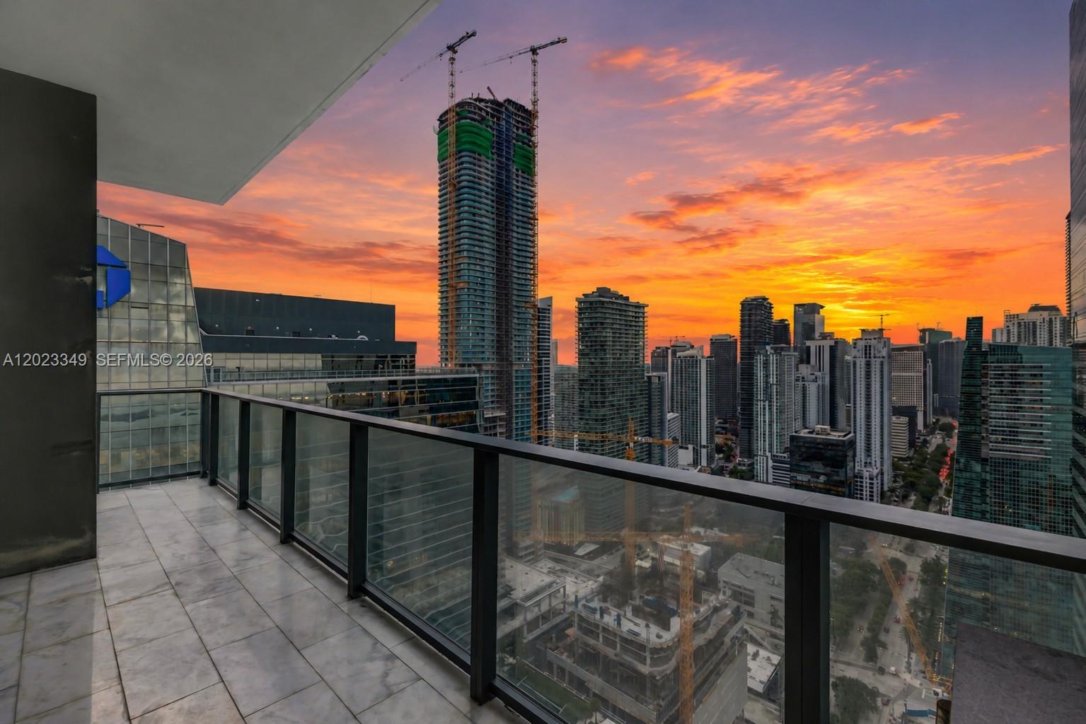 1451 Brickell Ave # 4304