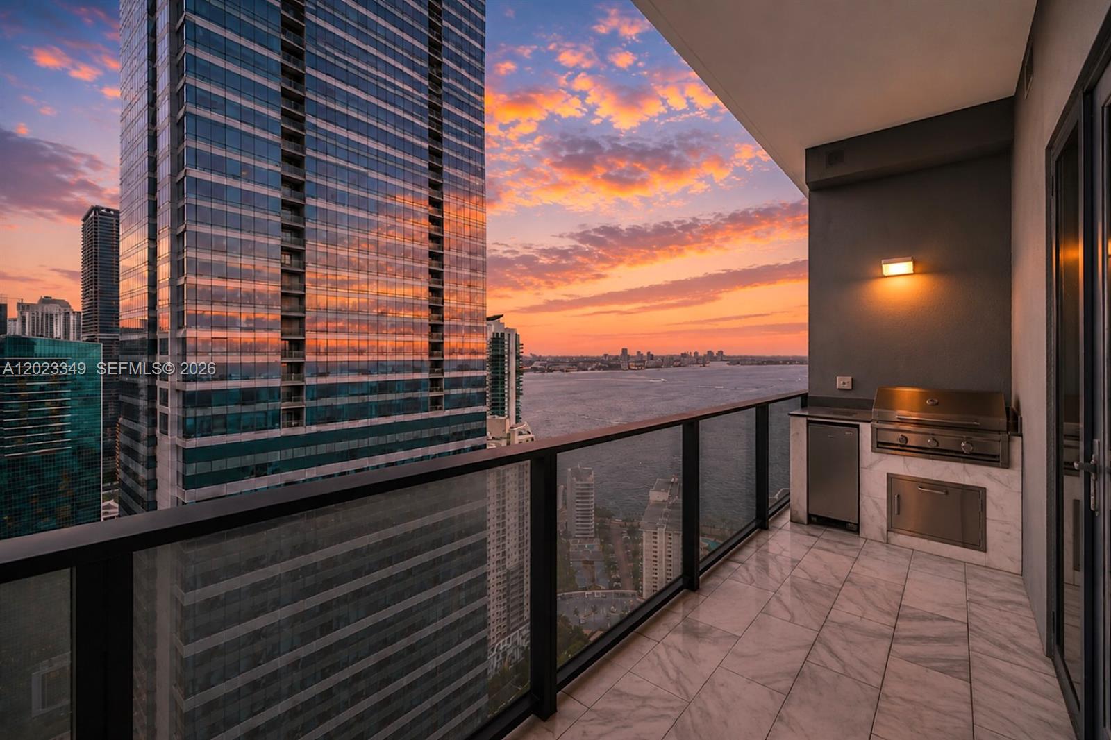 1451 Brickell Ave # 4304