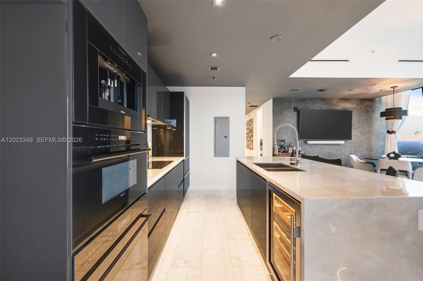 1451 Brickell Ave # 4304