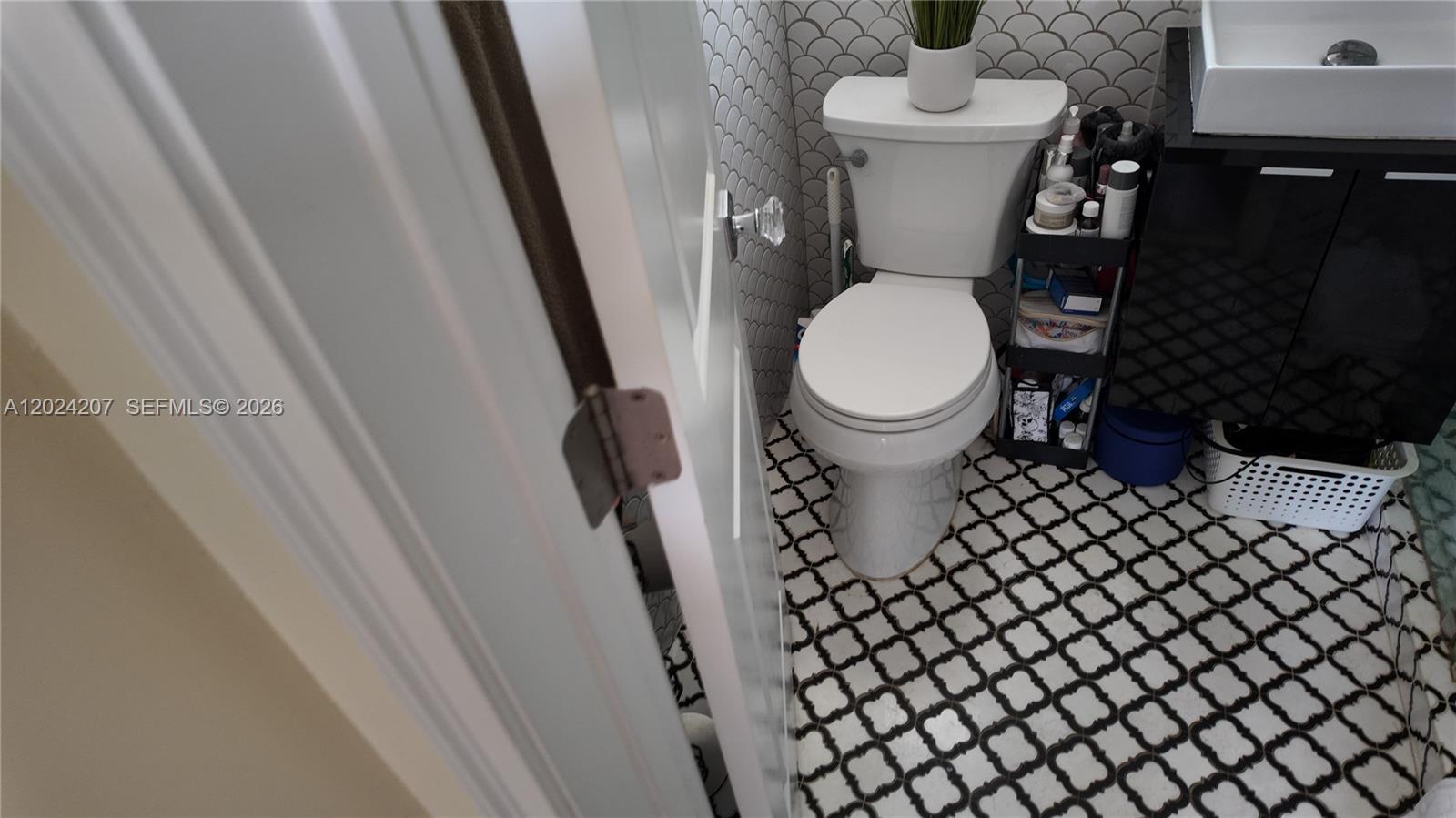 1535 Meridian Ave # 6