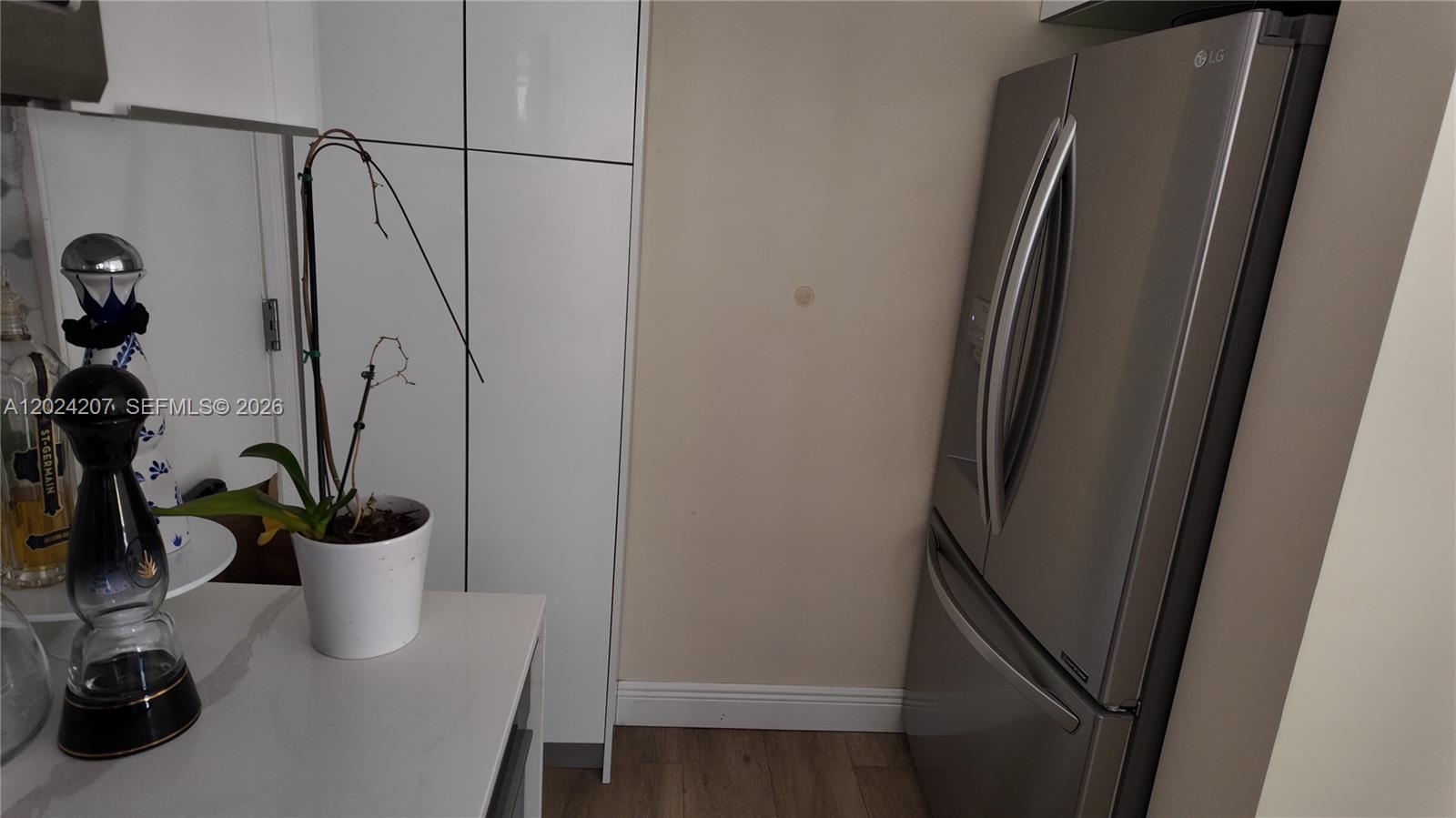 1535 Meridian Ave # 6
