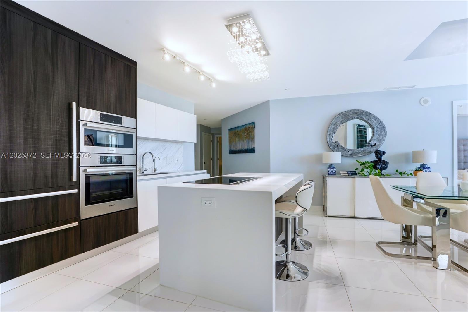 851 NE 1st Ave # 3909
