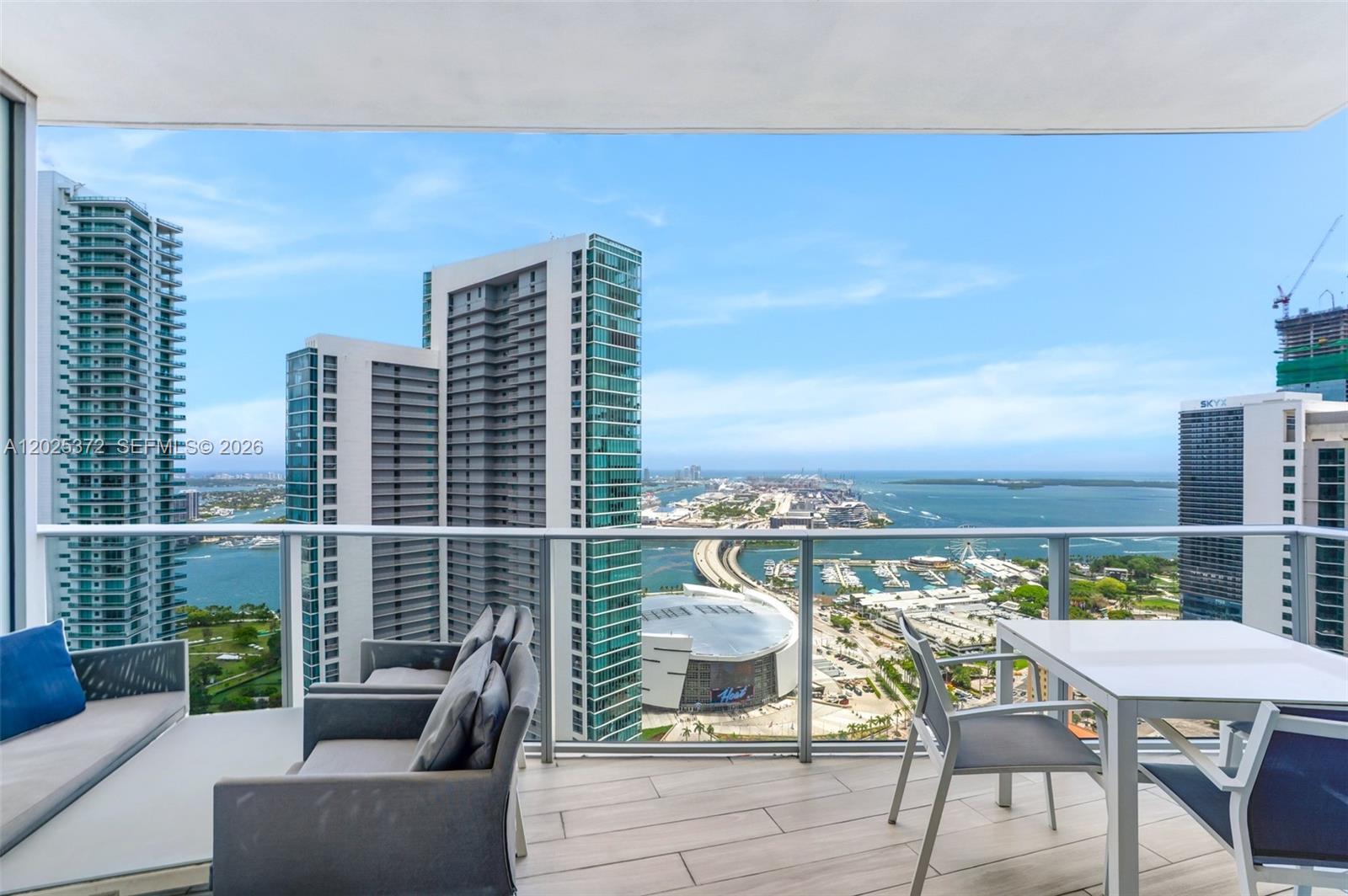 851 NE 1st Ave # 3909
