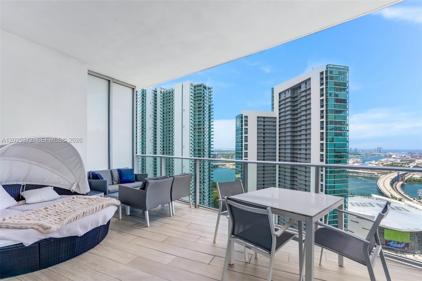 851 NE 1st Ave # 3909