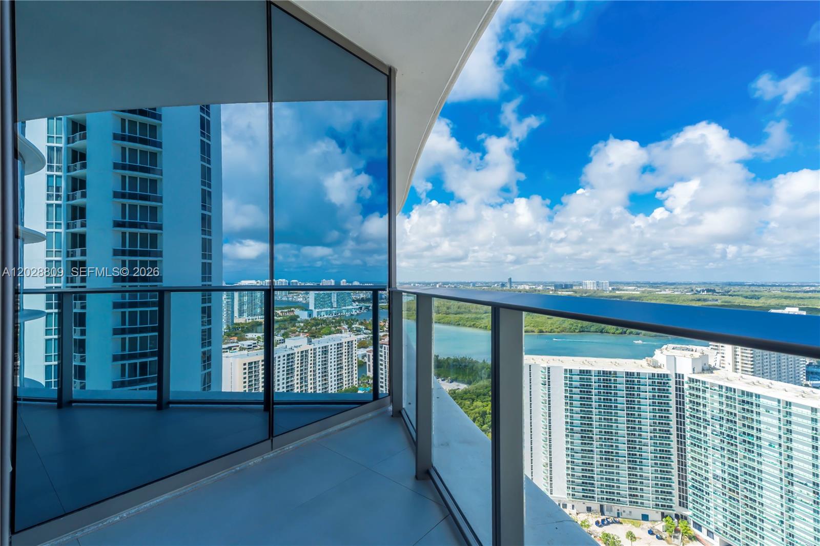 15701 Collins Ave # 2903