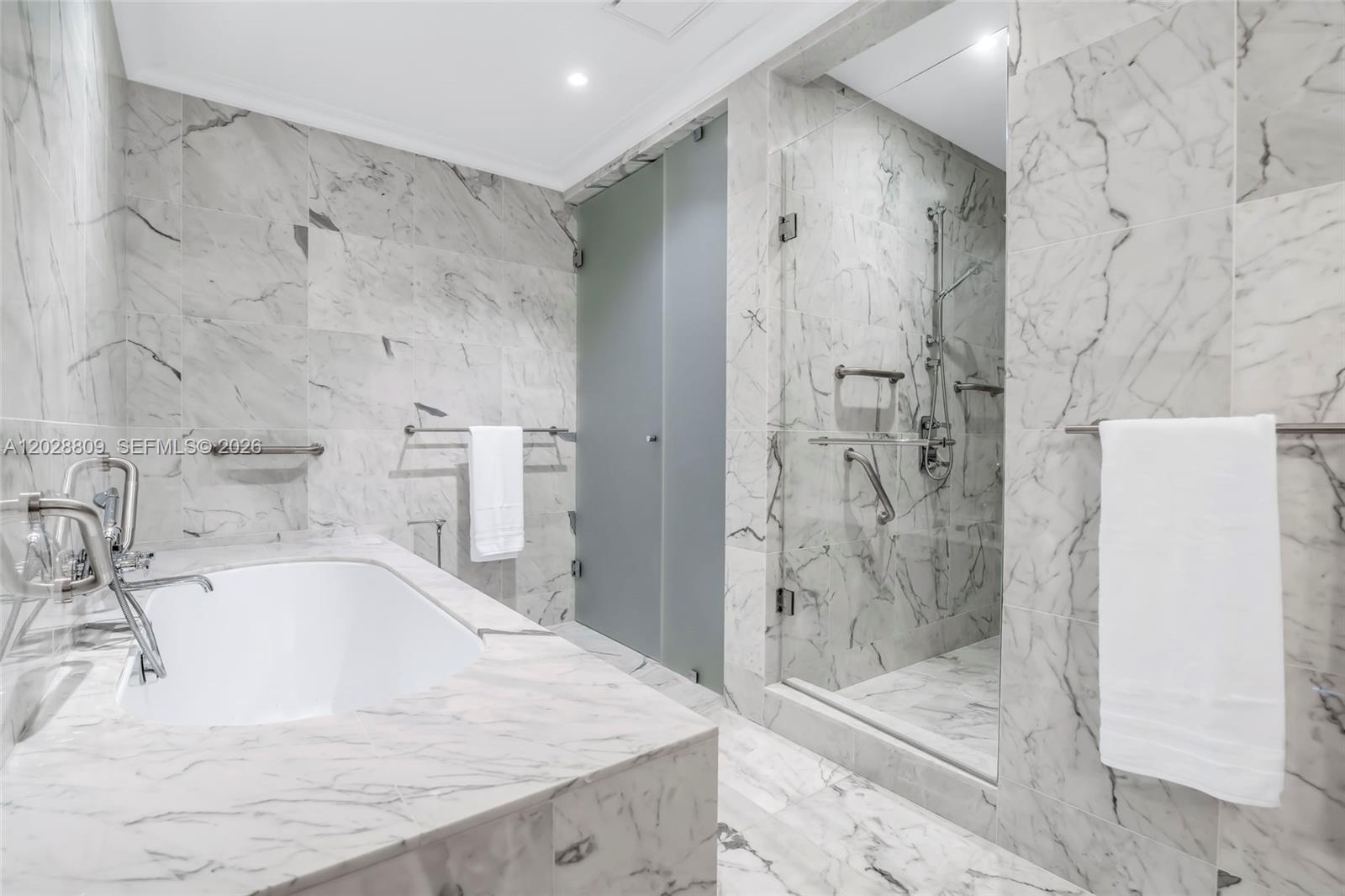 15701 Collins Ave # 2903