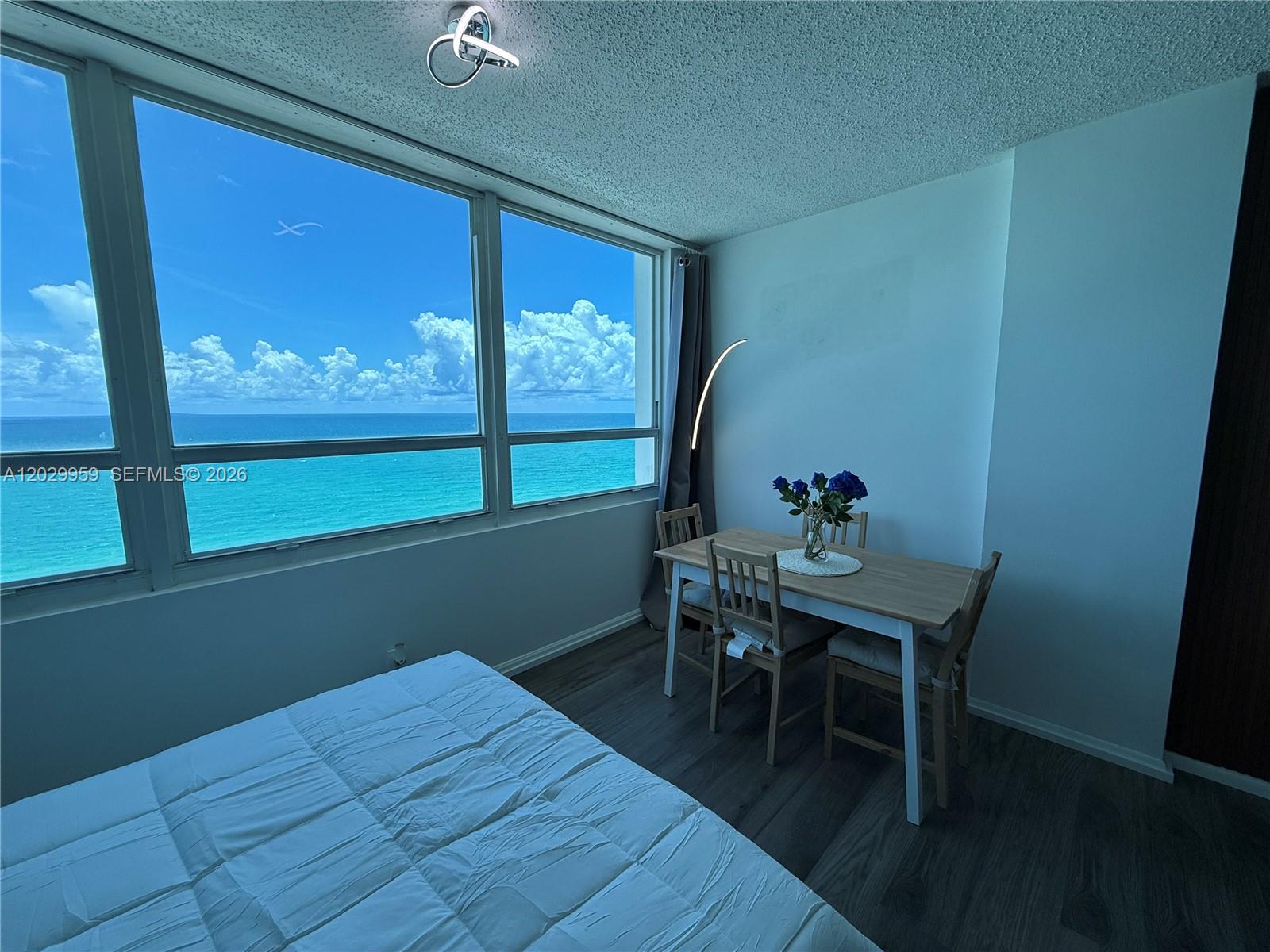 5445 Collins Ave # 1701