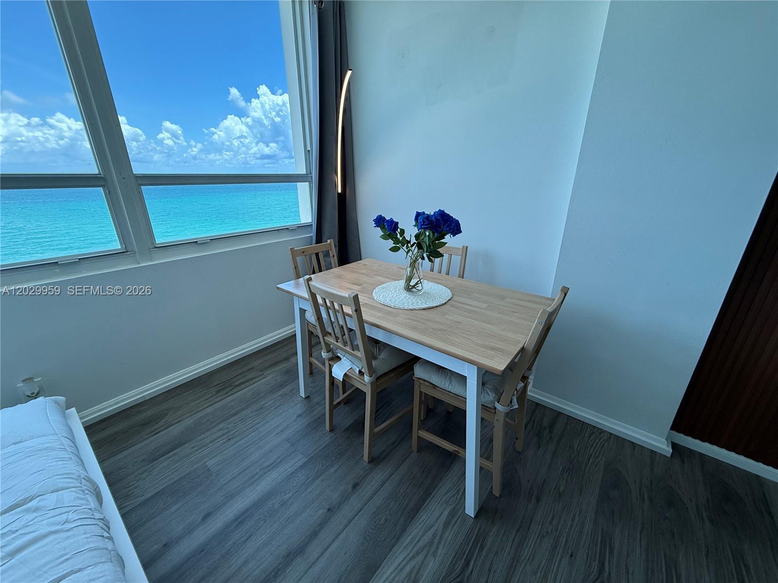 5445 Collins Ave # 1701