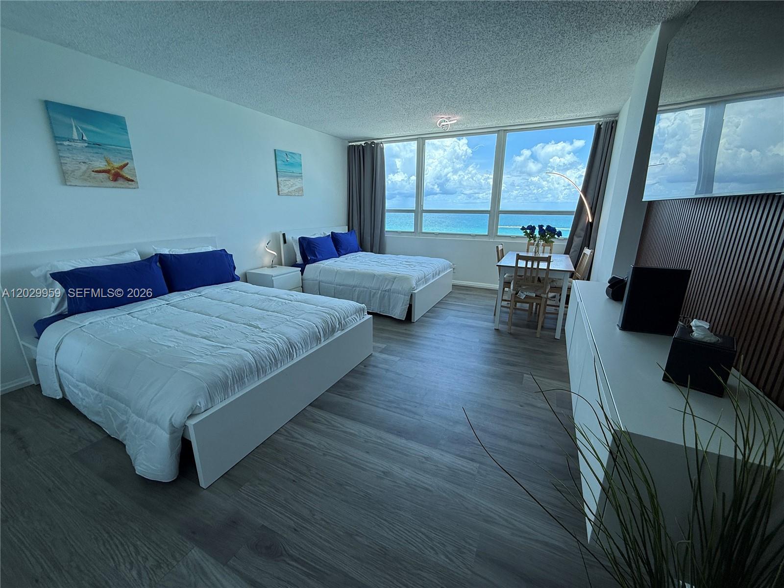 5445 Collins Ave # 1701