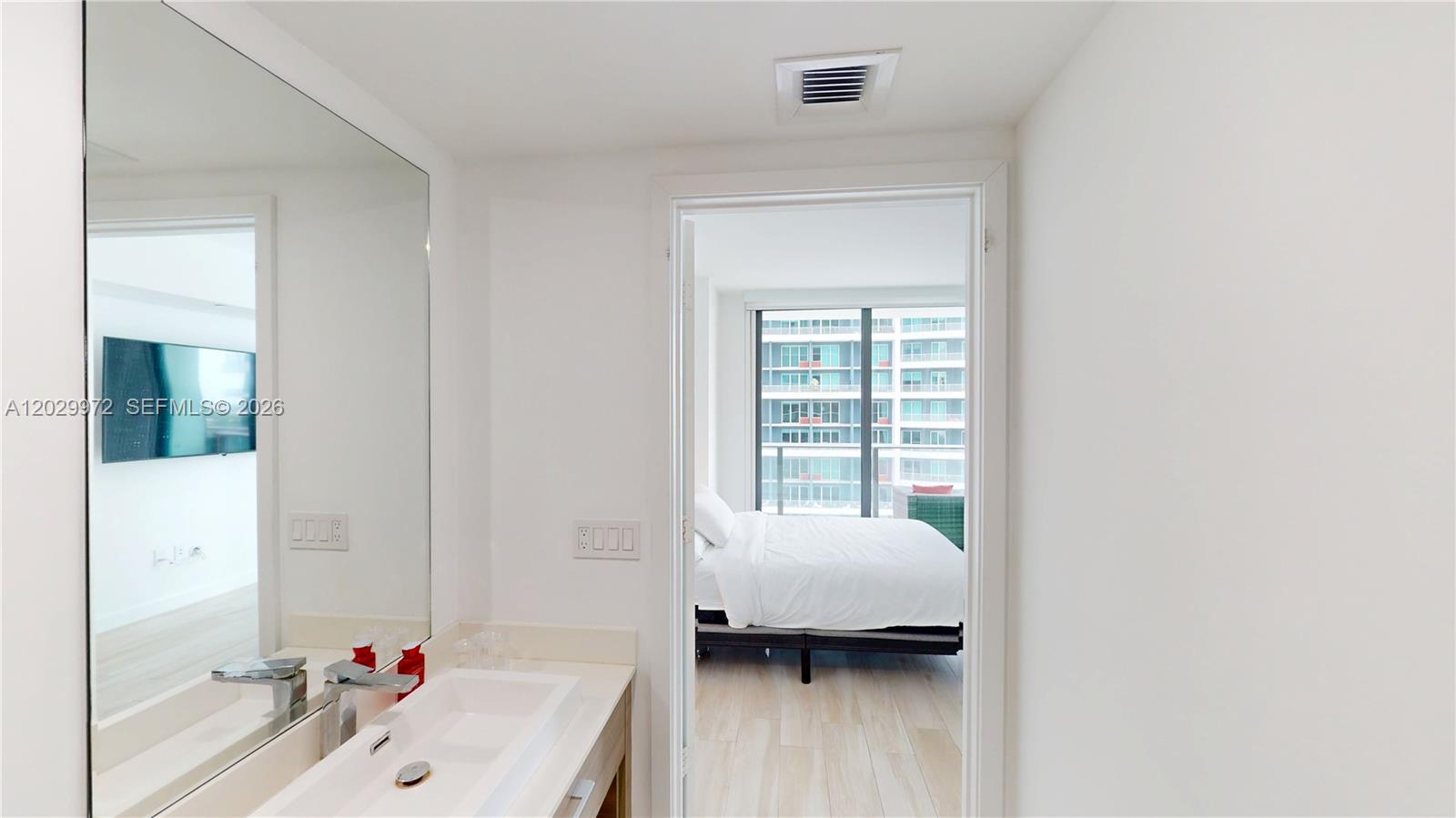 1300 S Miami Ave Unit: 2209