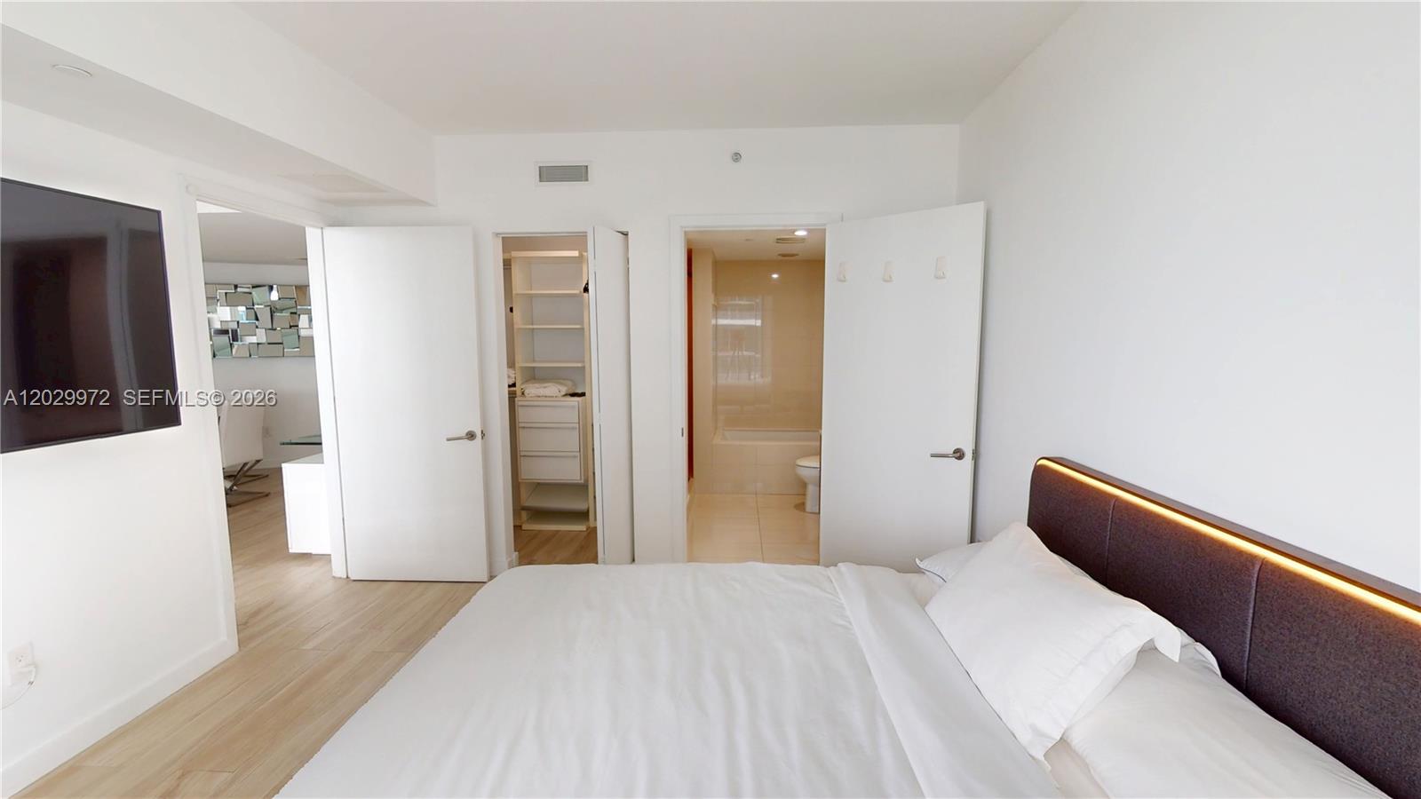 1300 S Miami Ave Unit: 2209