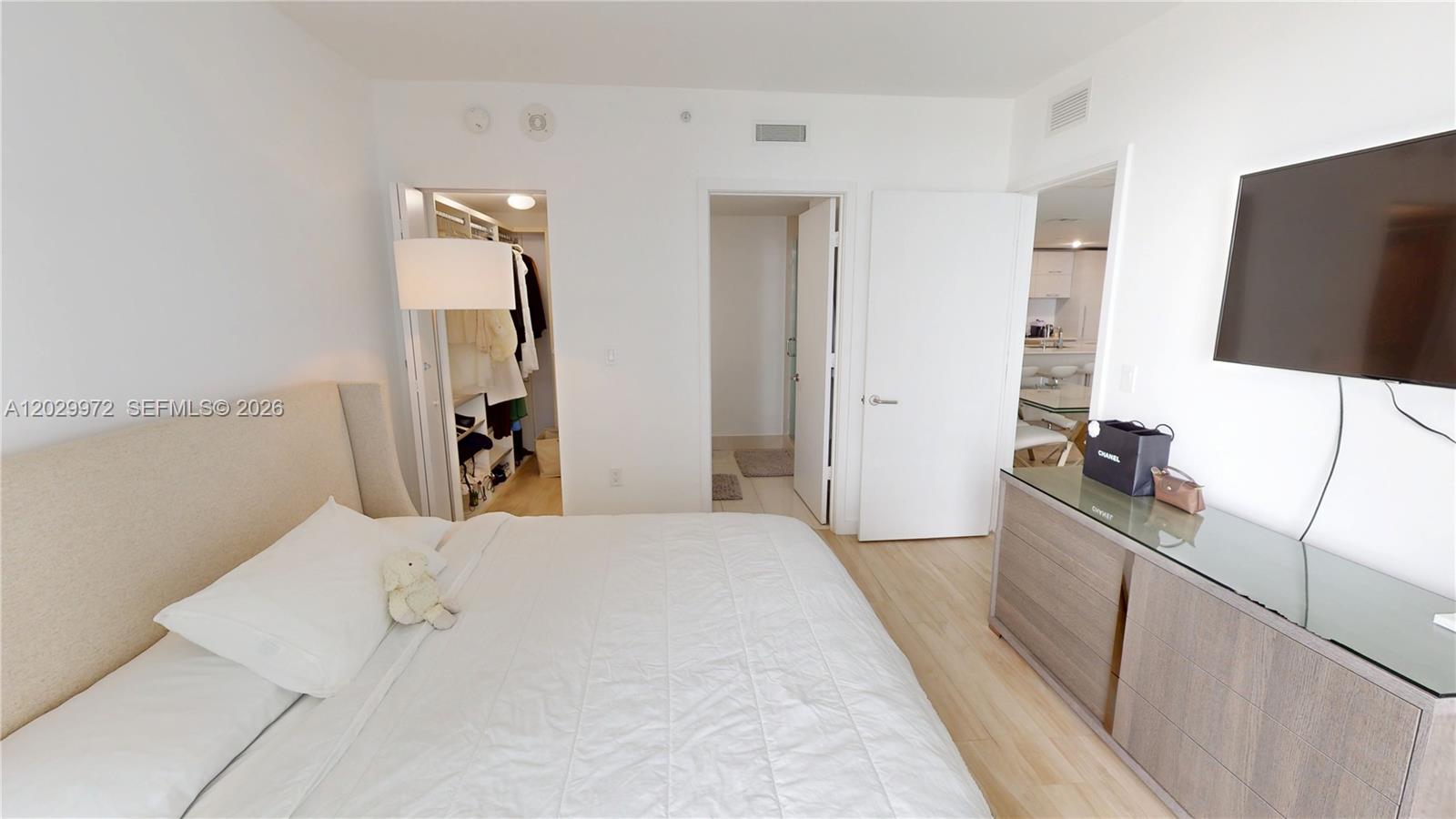 1300 S Miami Ave Unit: 2209
