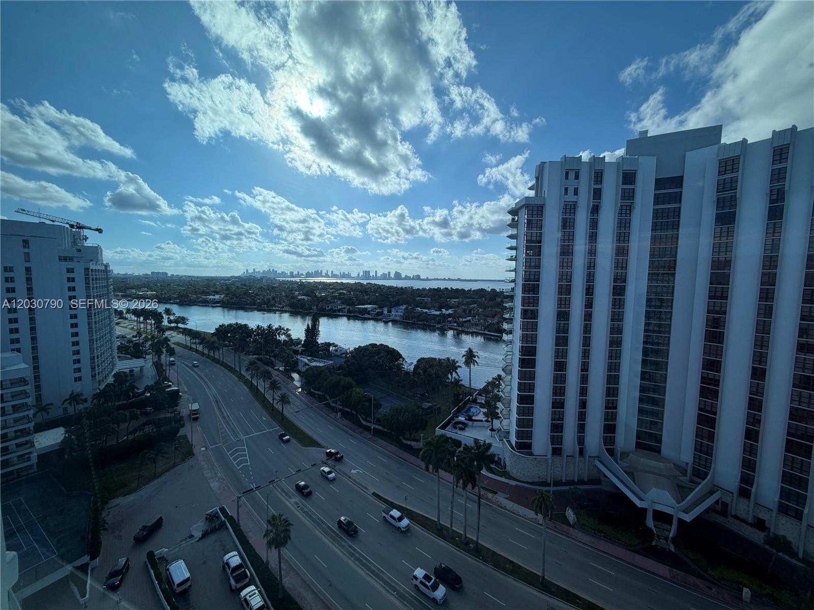 5445 Collins Ave # 1506