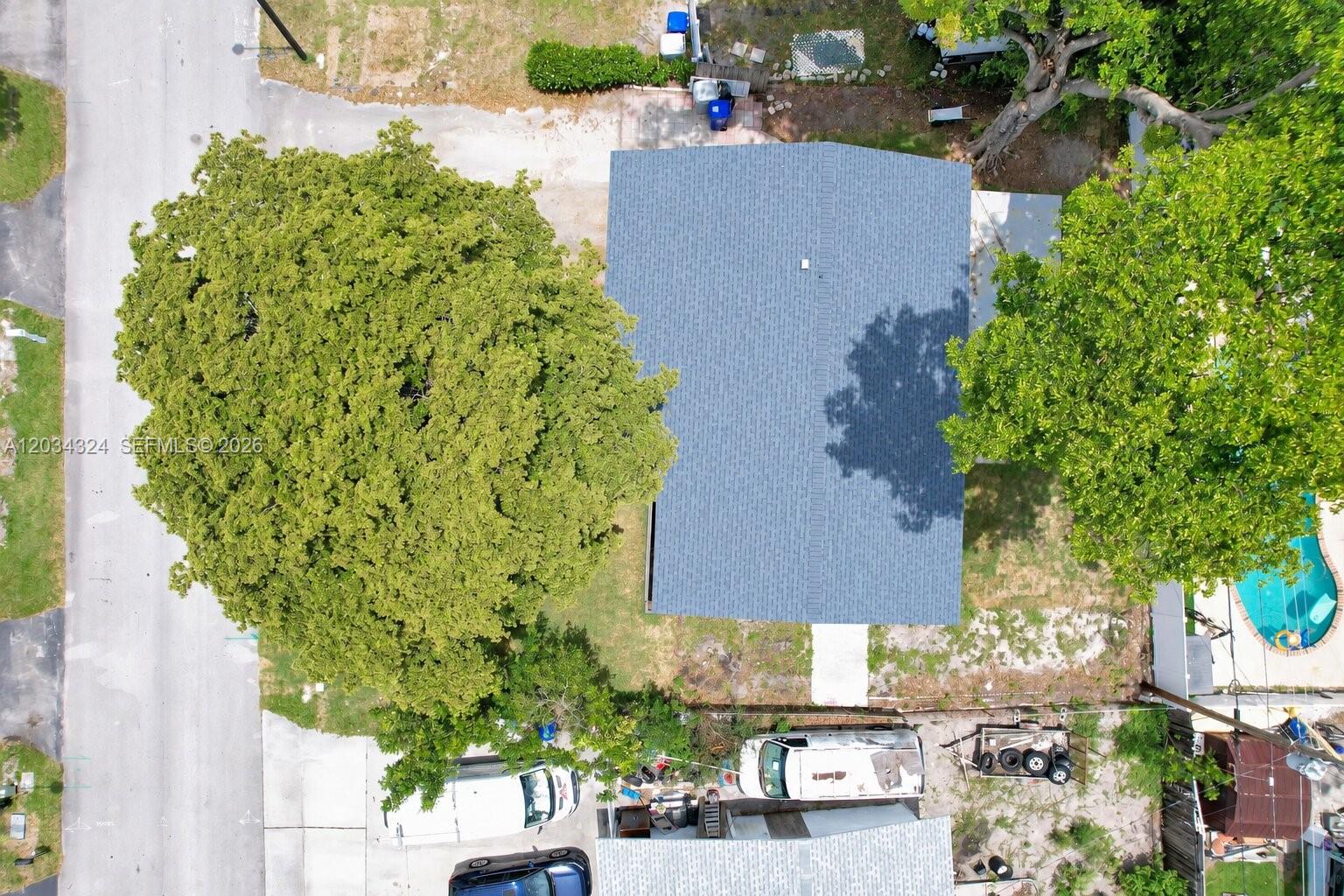 3140 NE 9th Ter