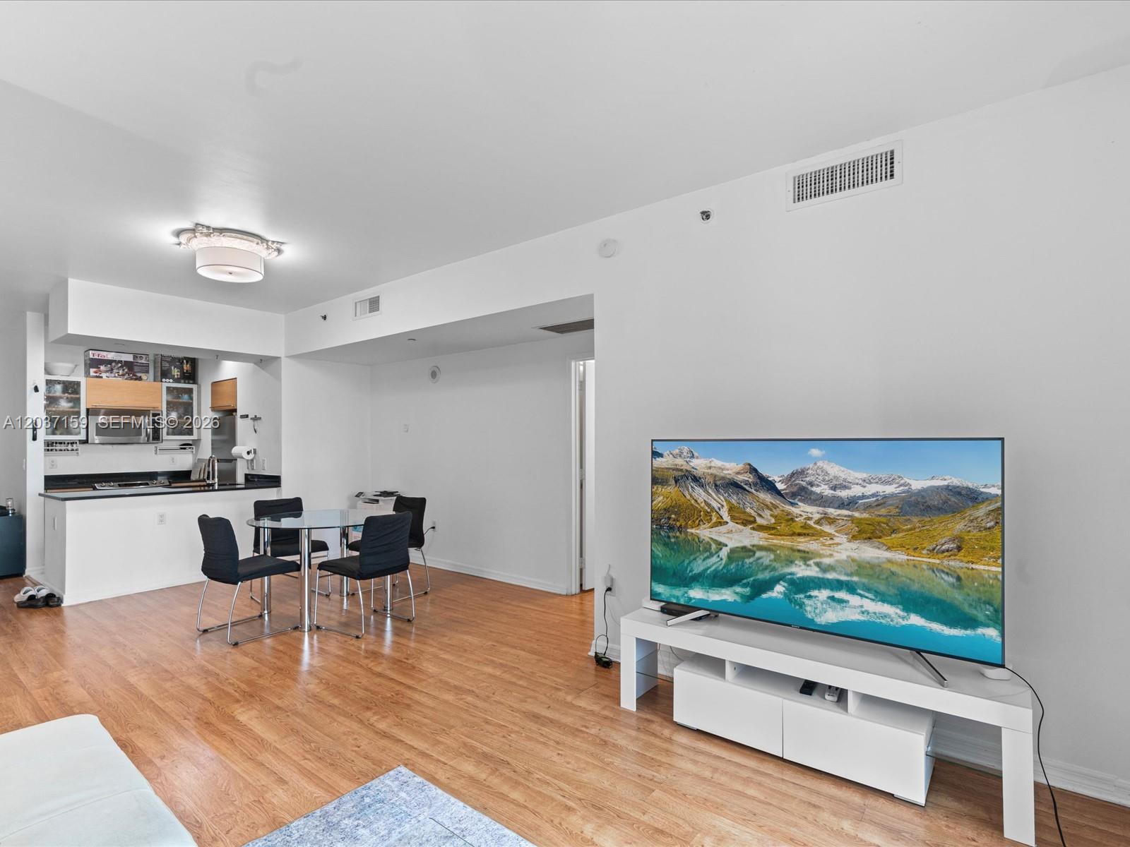 950 Brickell Bay Dr # 501