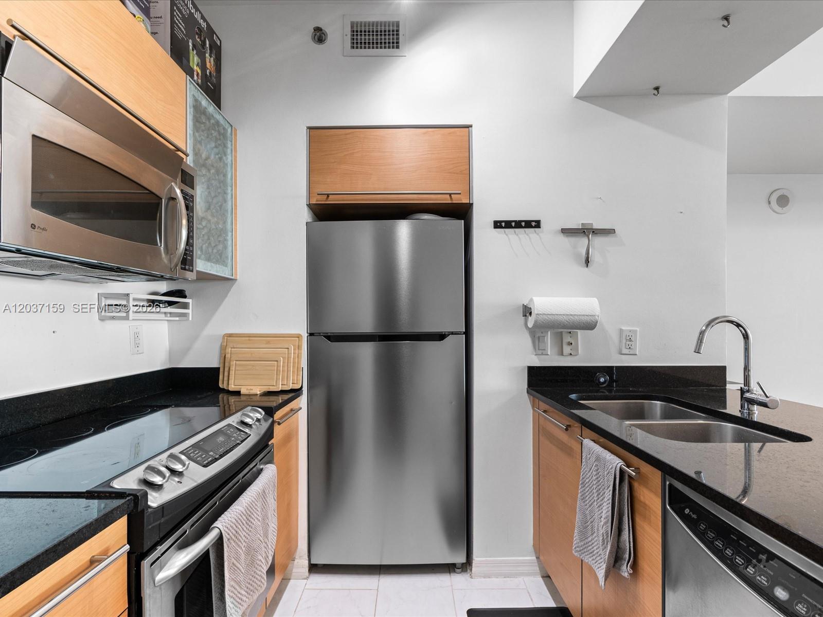 950 Brickell Bay Dr # 501