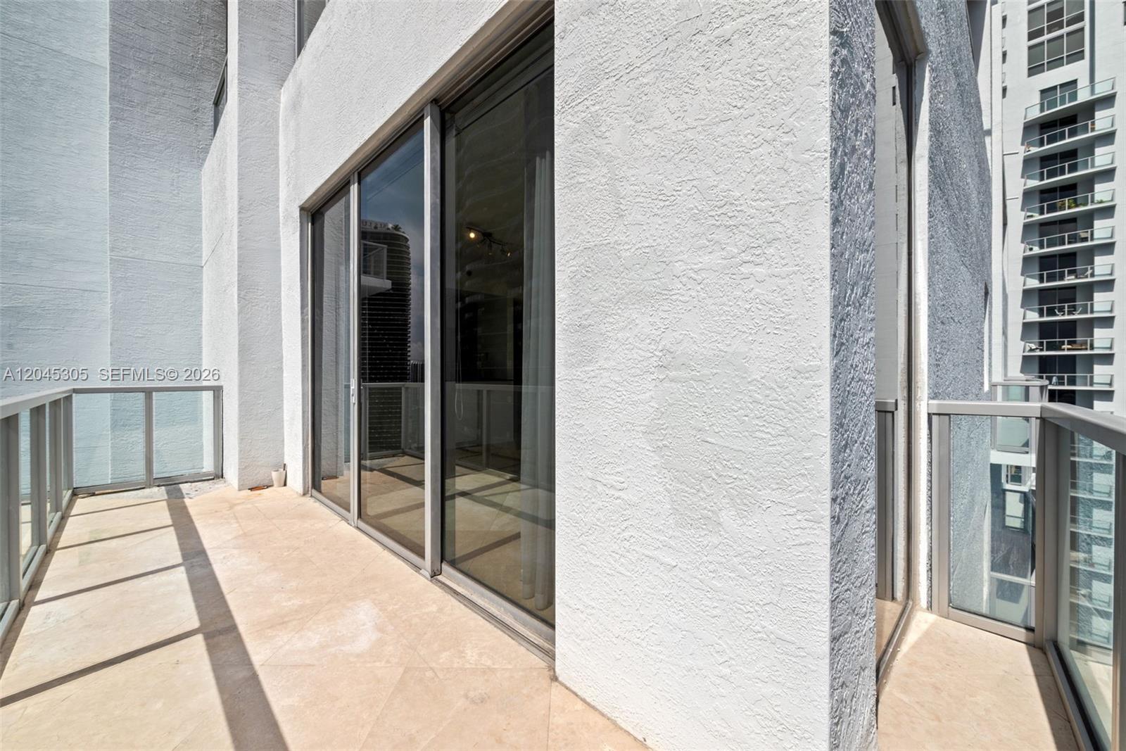1050 Brickell Ave # 3314