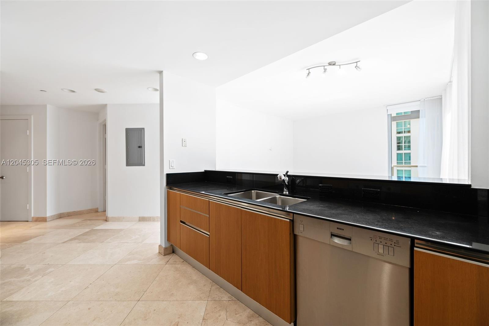 1050 Brickell Ave # 3314