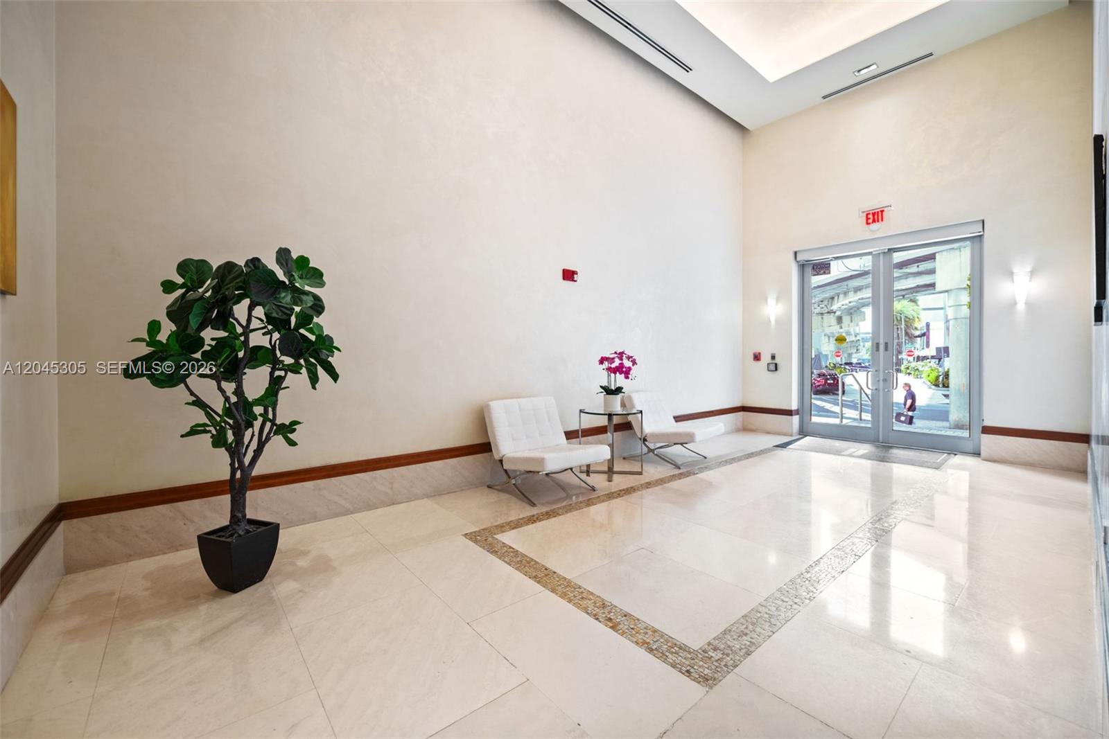 1050 Brickell Ave # 3314
