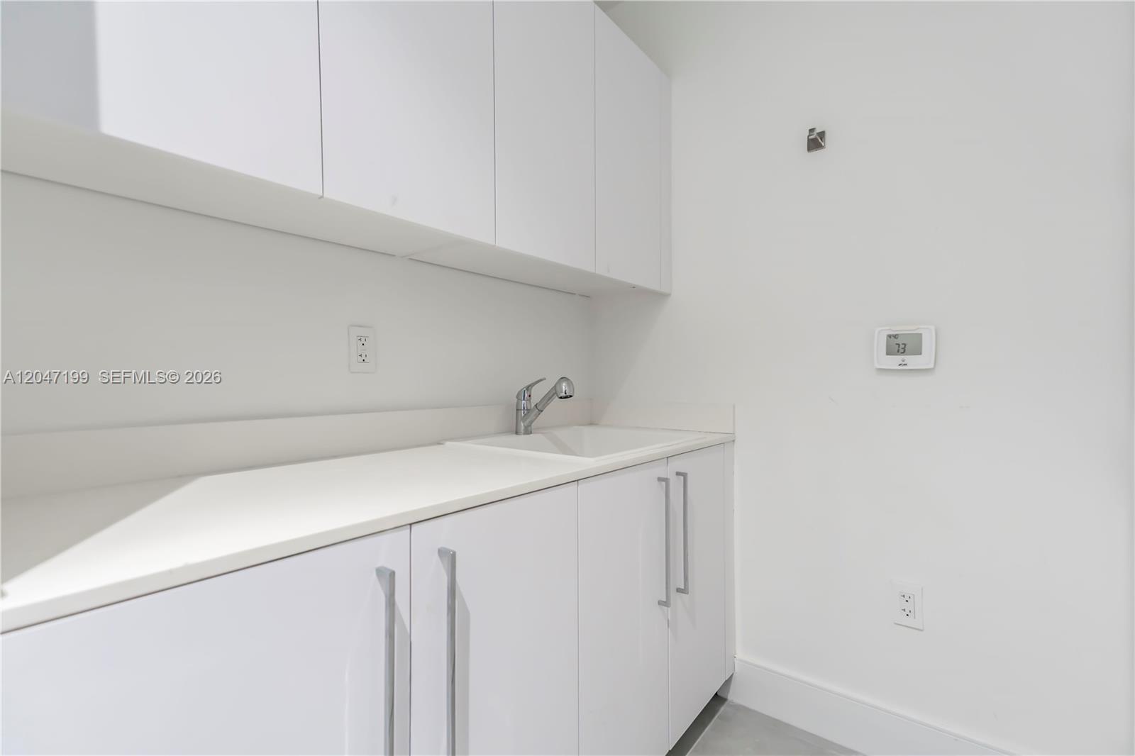 15701 Collins Ave # 2903