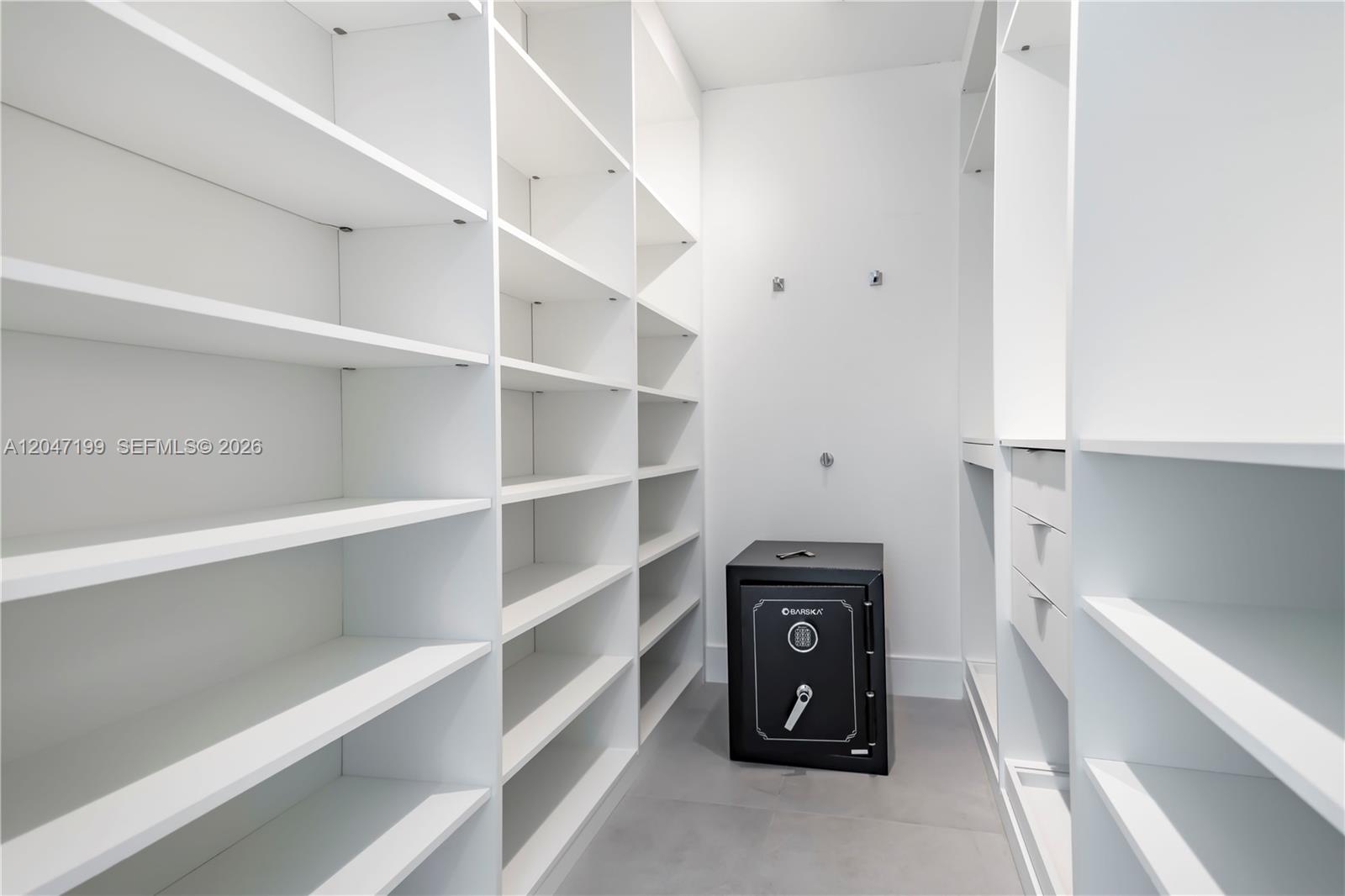15701 Collins Ave # 2903