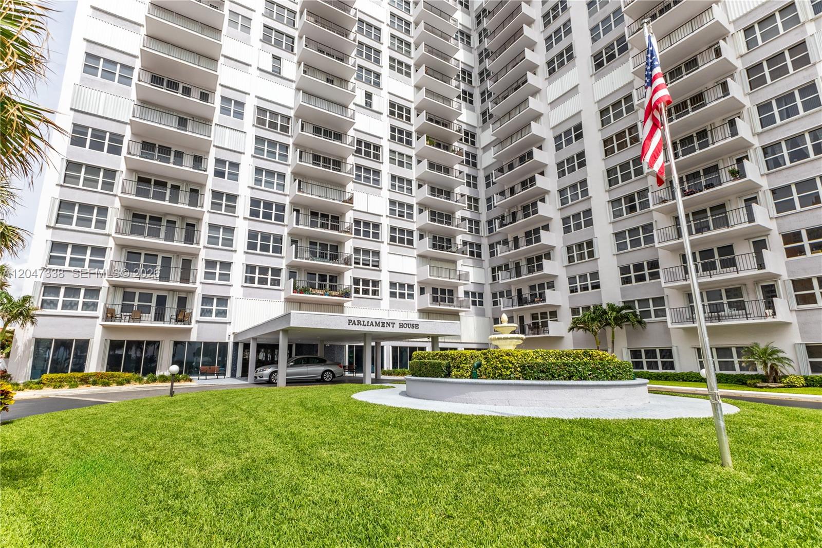 405 N Ocean Blvd # 117