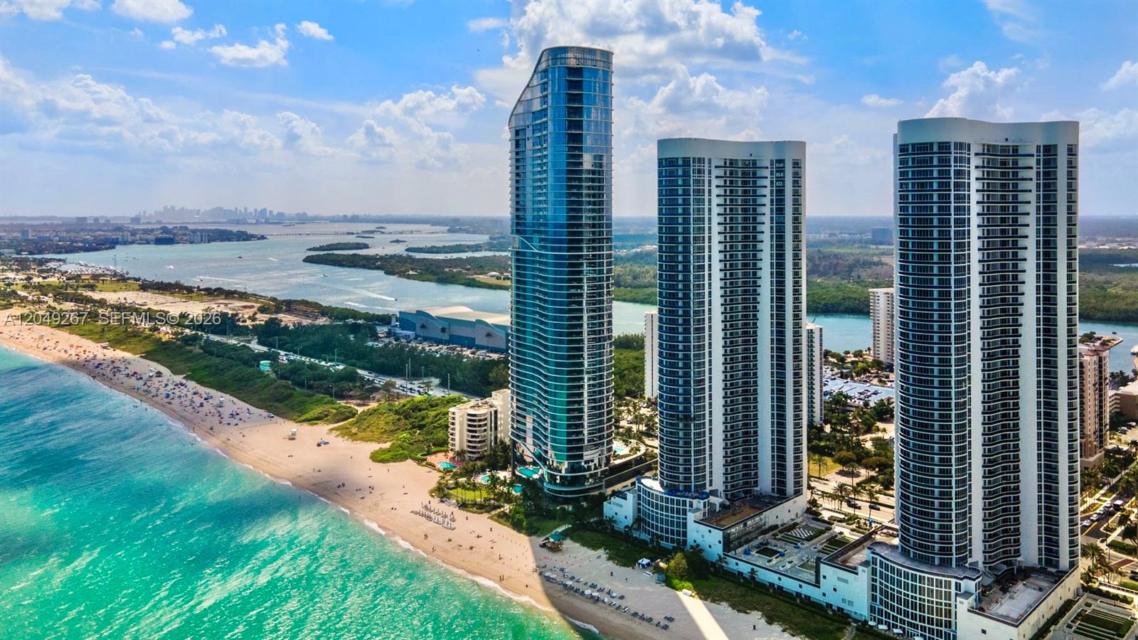 15701 Collins Ave # 4701