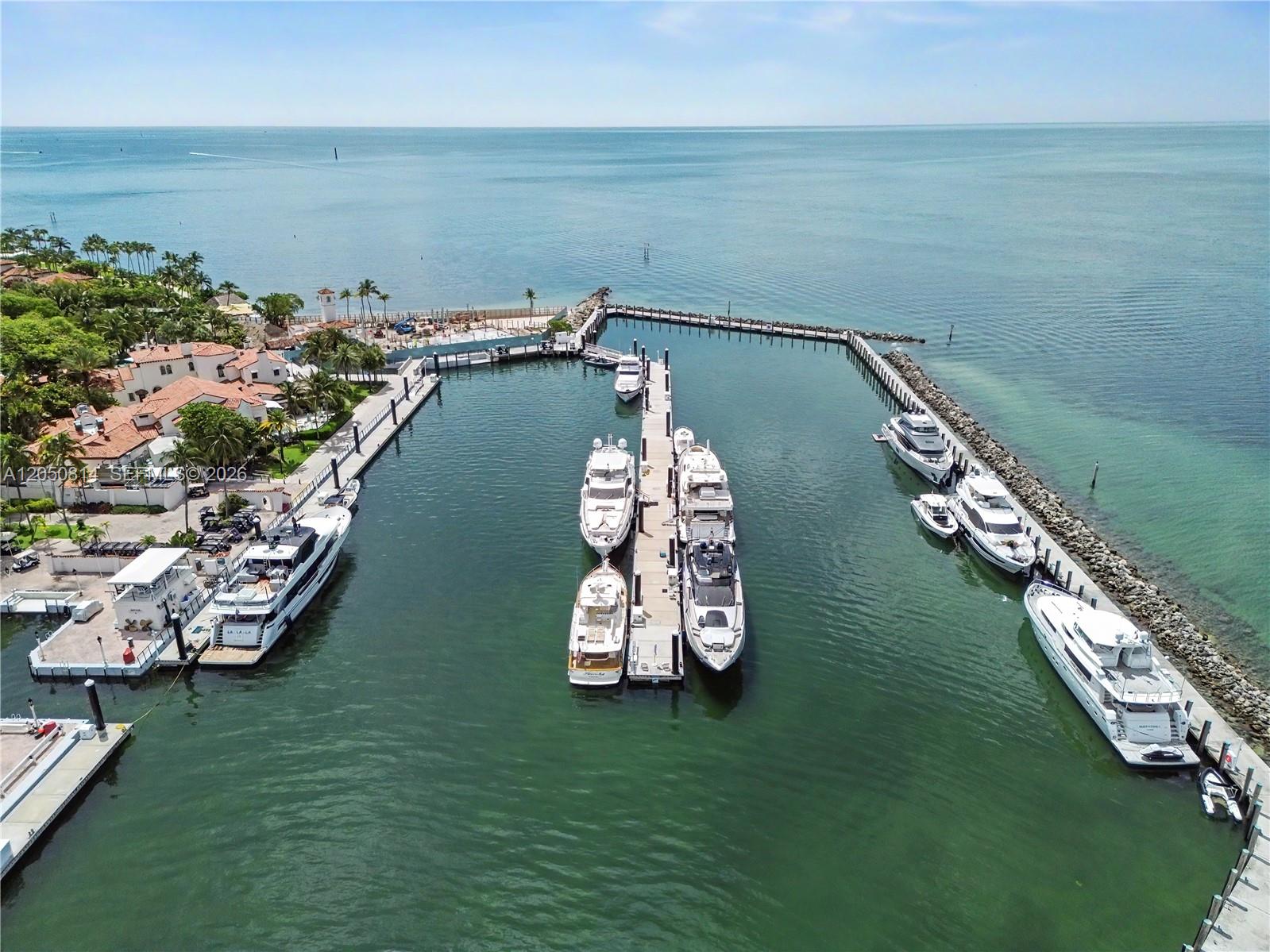 2124 Fisher Island Dr # 2124