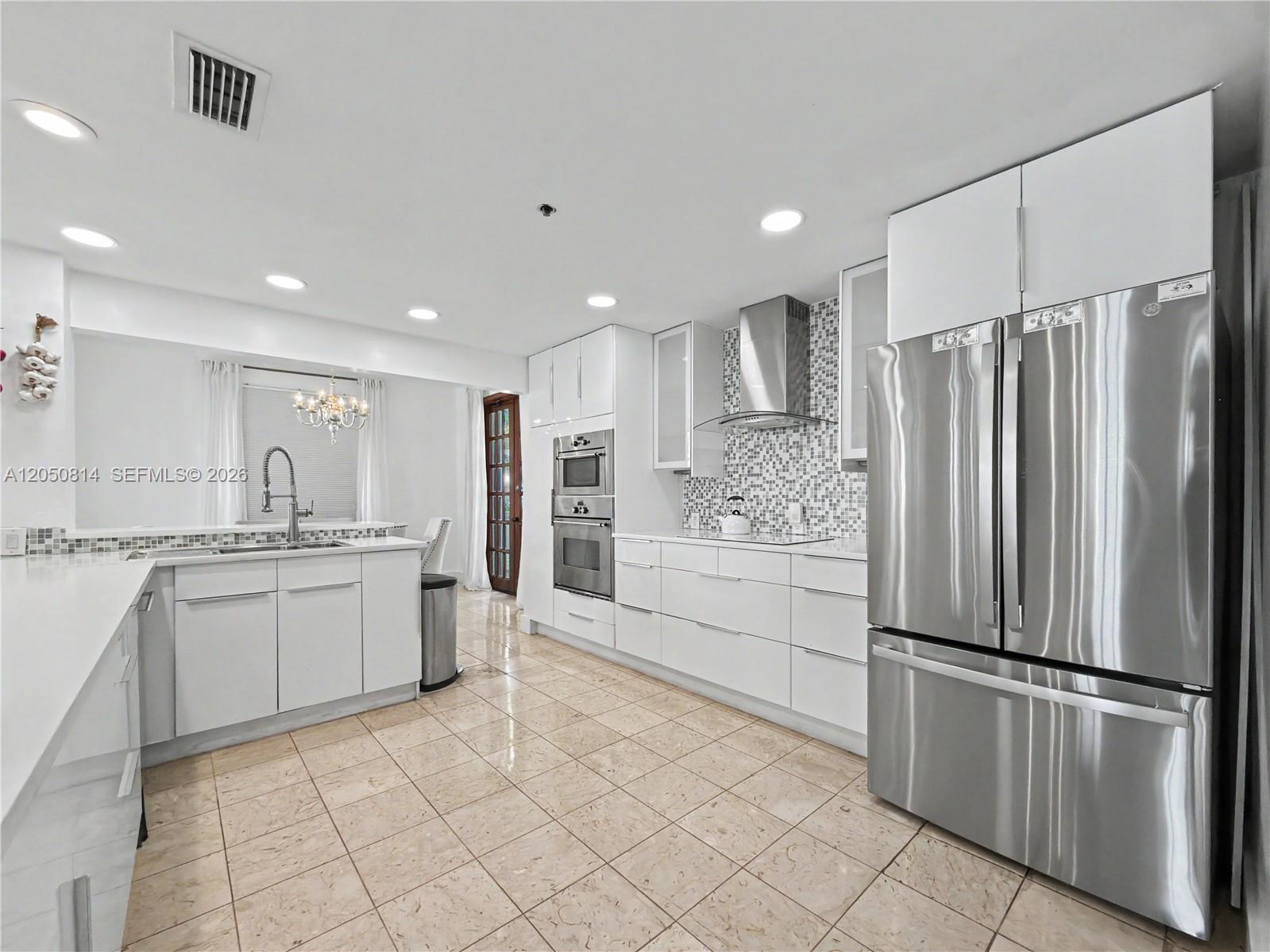 2124 Fisher Island Dr # 2124