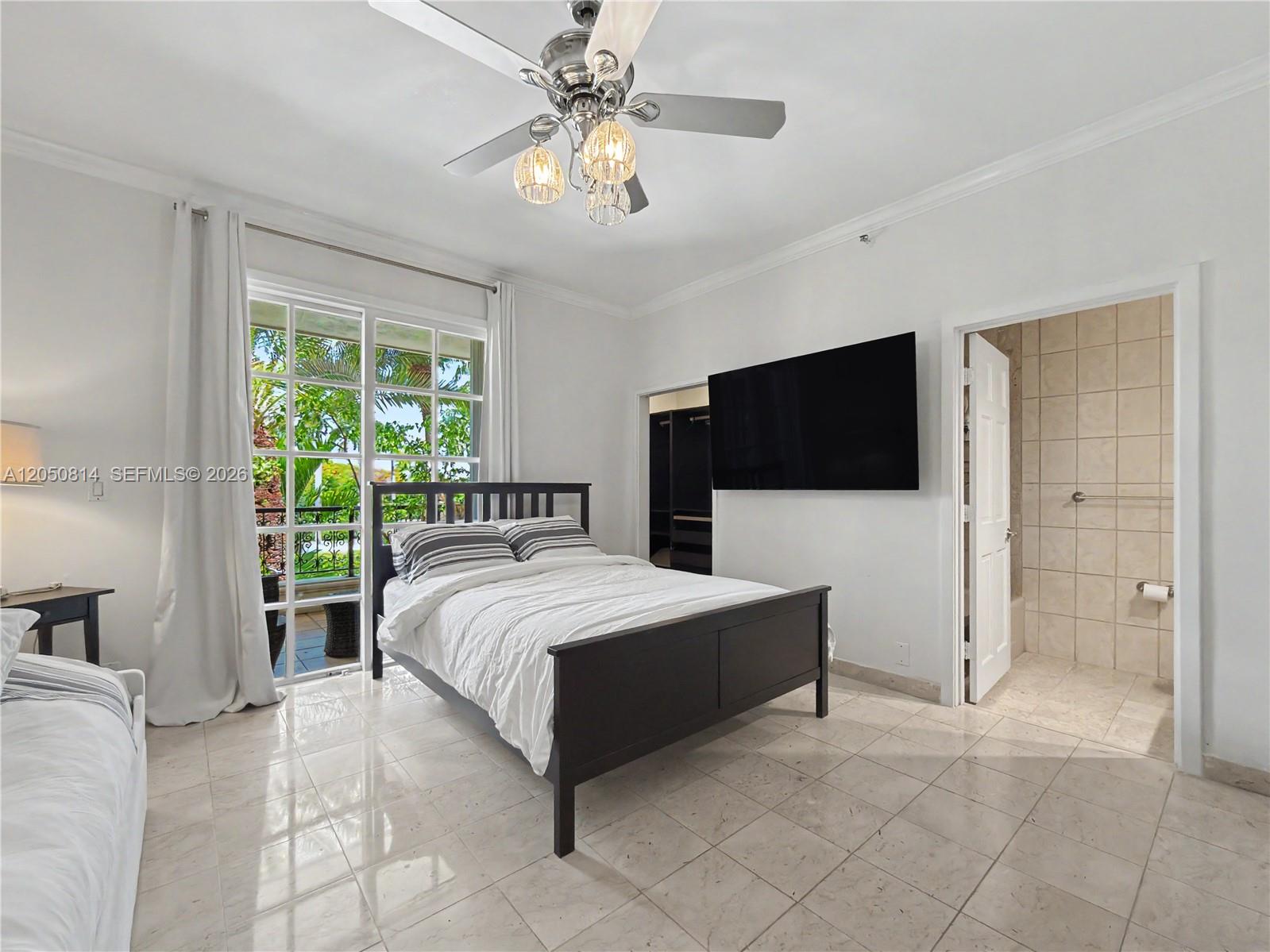 2124 Fisher Island Dr # 2124