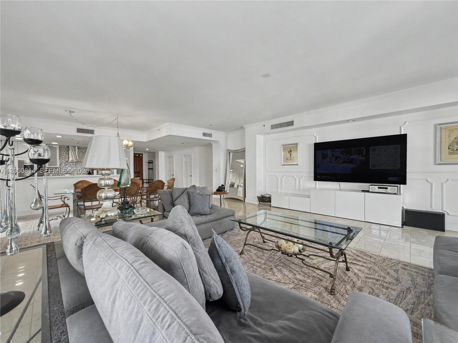 2124 Fisher Island Dr # 2124